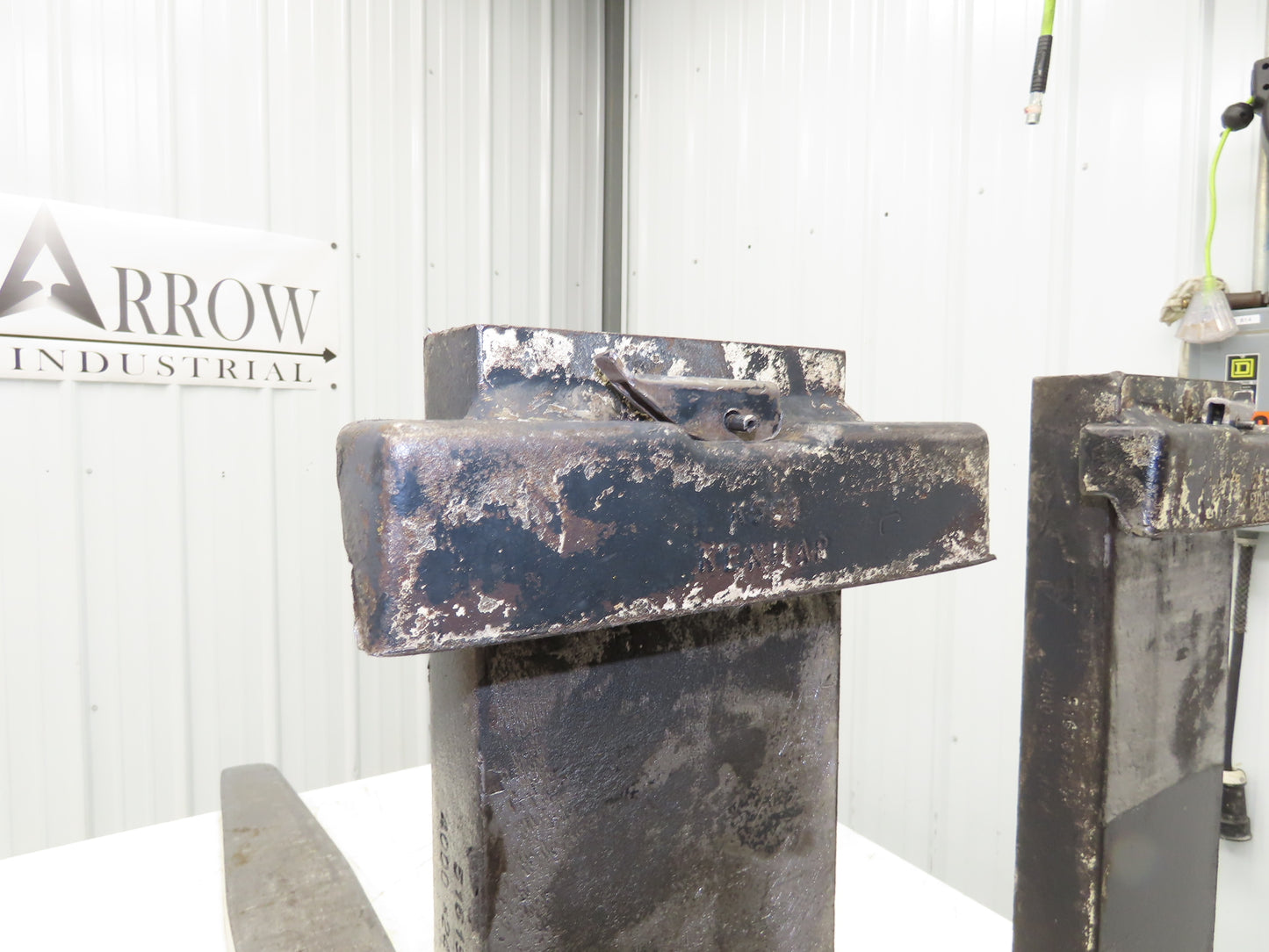 Kenhar K551 6x47" Class 3 Steel Forklift Forks 20" Carriage 8000 lb 1-Pair READ