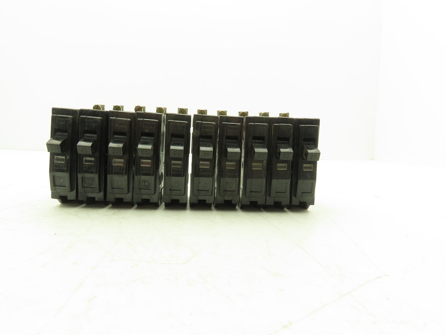 Square D QHB 120 Circuit Breaker 20A 1Ph 120V Lot of 10