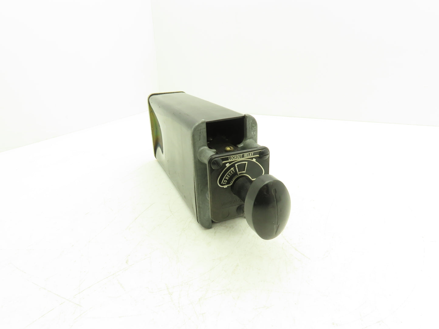 General Electric 12HEA61A224X2 Auxiliary Lockout Relay 125V DC