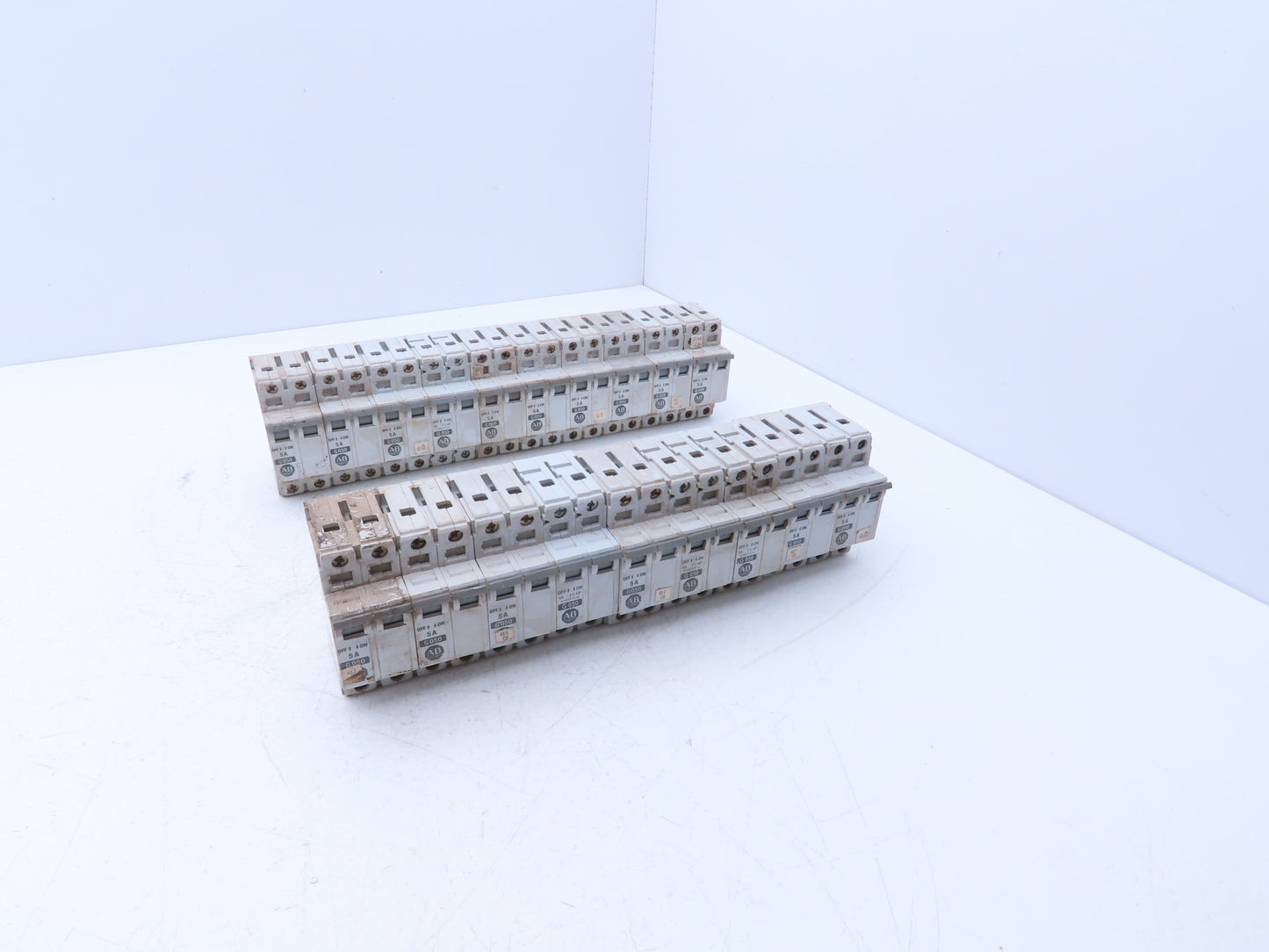 Allen Bradley 1492-CB2-G050 Circuit Breaker 2 Pole 5A 480VAC Lot of 19