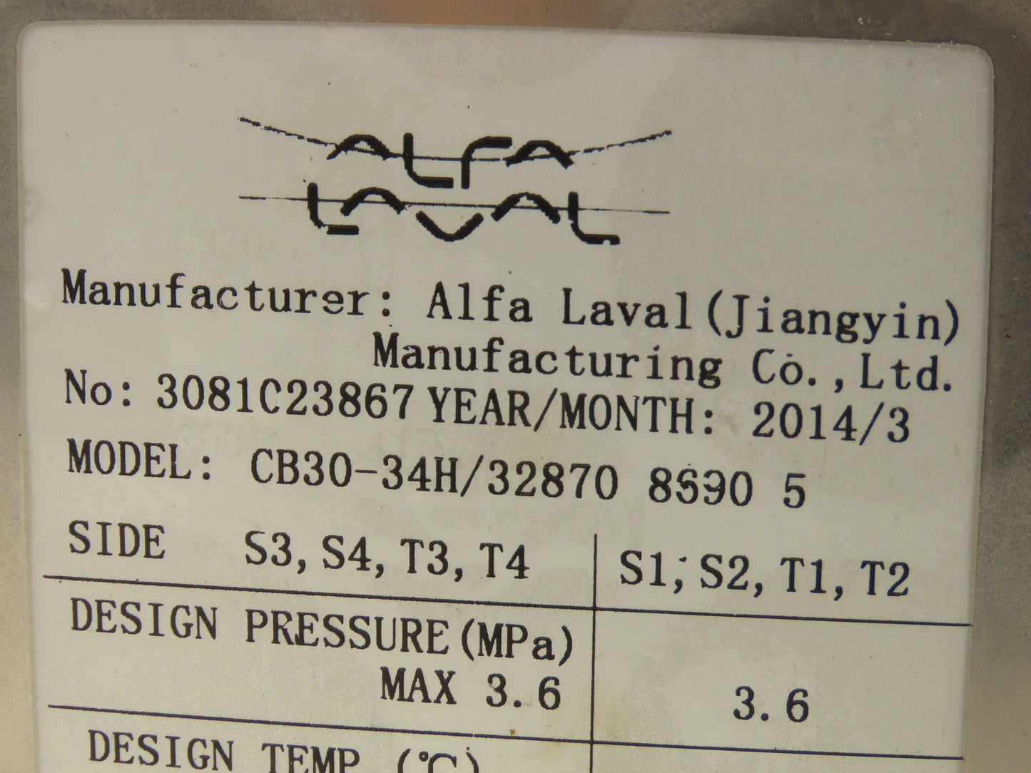 Alfa Laval CB30-34H/32870 Brazed Plate Heat Exchanger 1"NPT 34 Plates