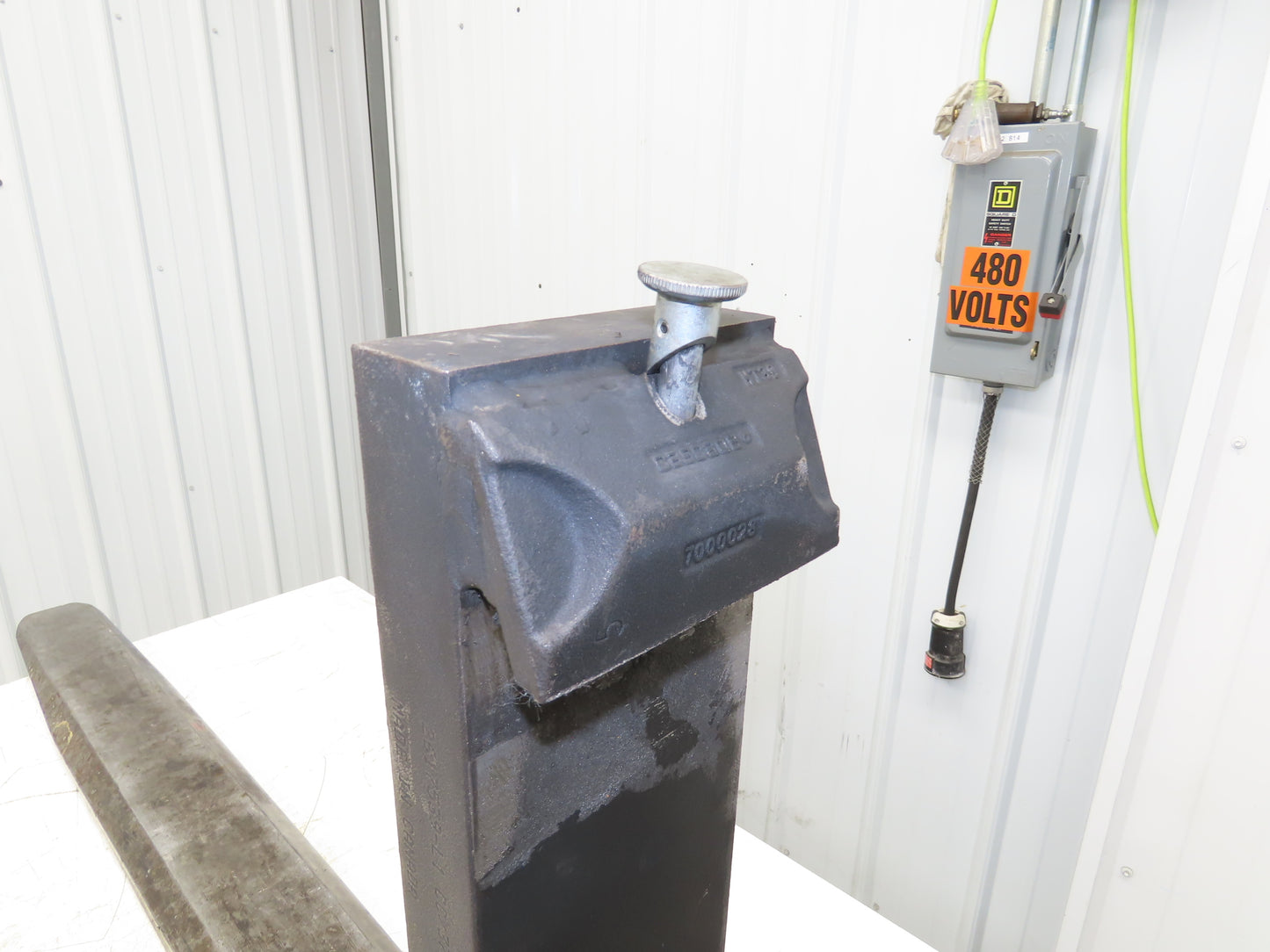 Cascade 7049567 6 X 48" Class 3 Steel Forklift Forks 20" Carriage Tapered