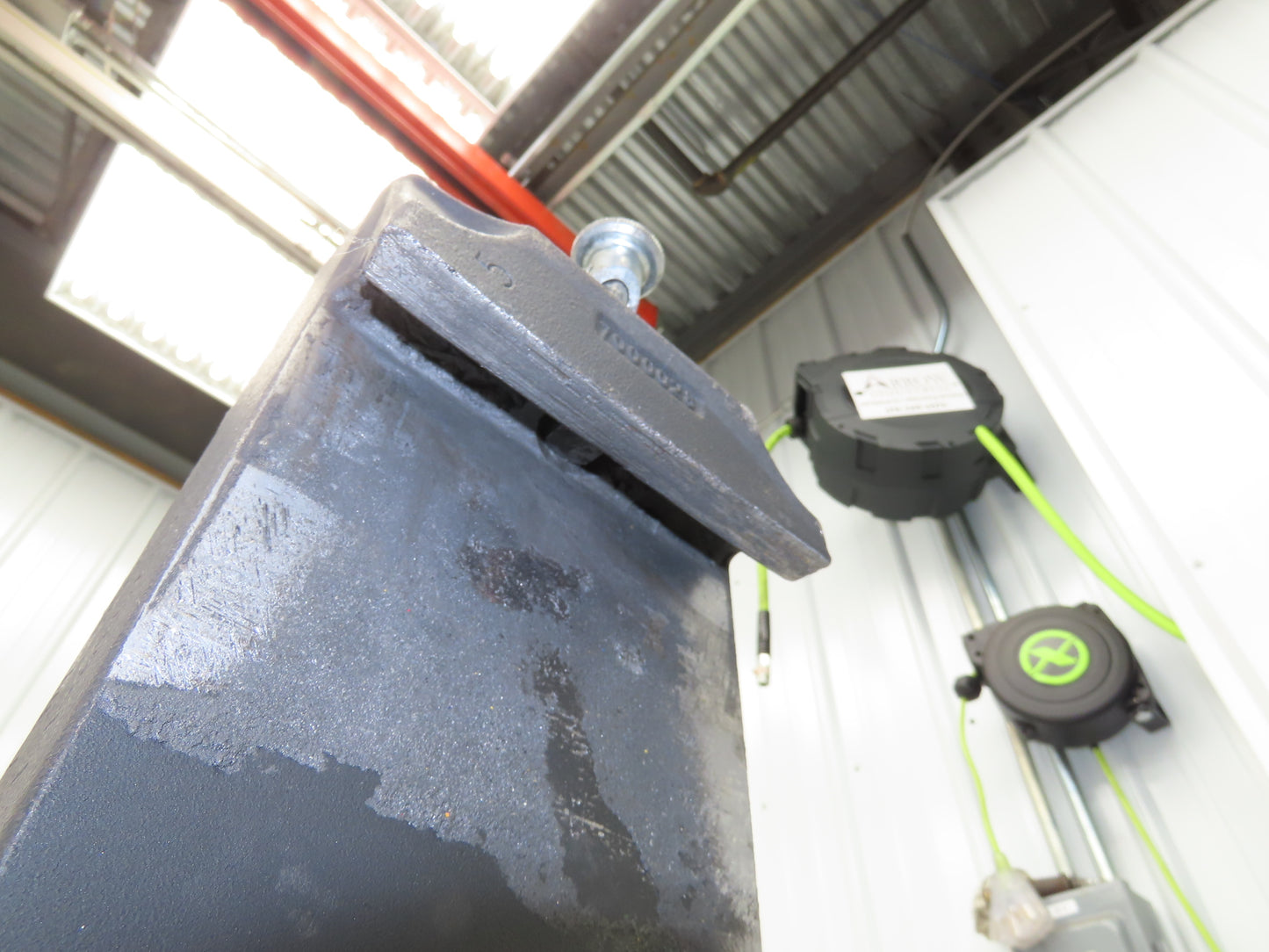 Cascade 7049567 6 X 48" Class 3 Steel Forklift Forks 20" Carriage Tapered