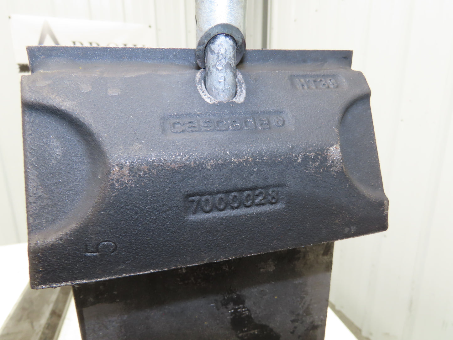 Cascade 7049567 6 X 48" Class 3 Steel Forklift Forks 20" Carriage Tapered