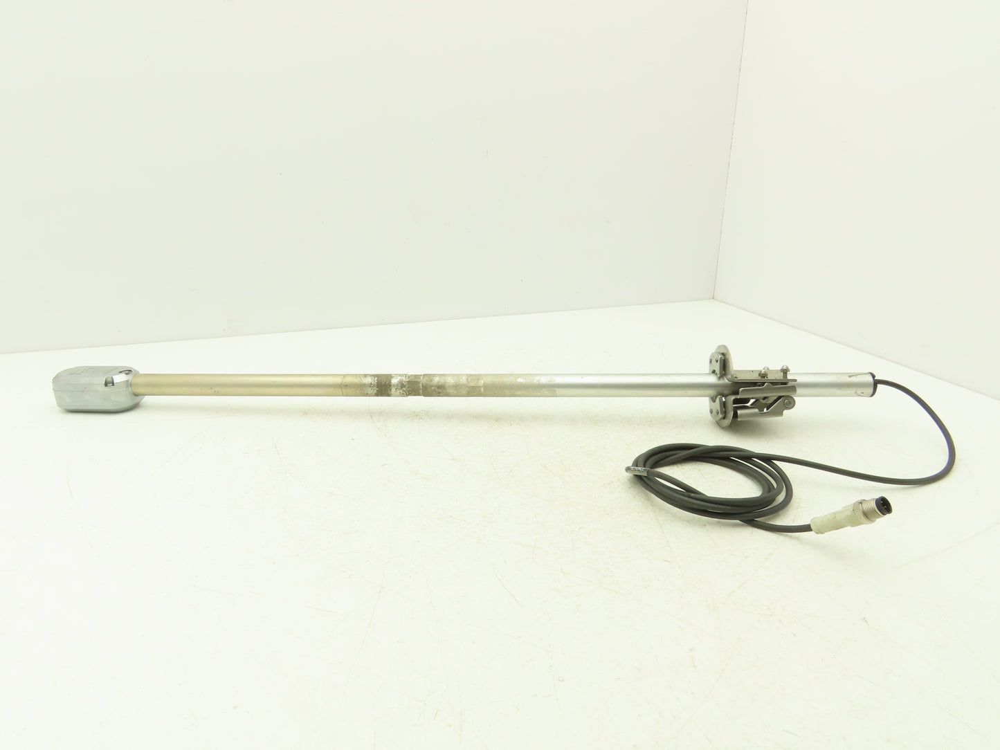 Keyence FI-C20D Concentration Sensor 30" Length Pipe Mount