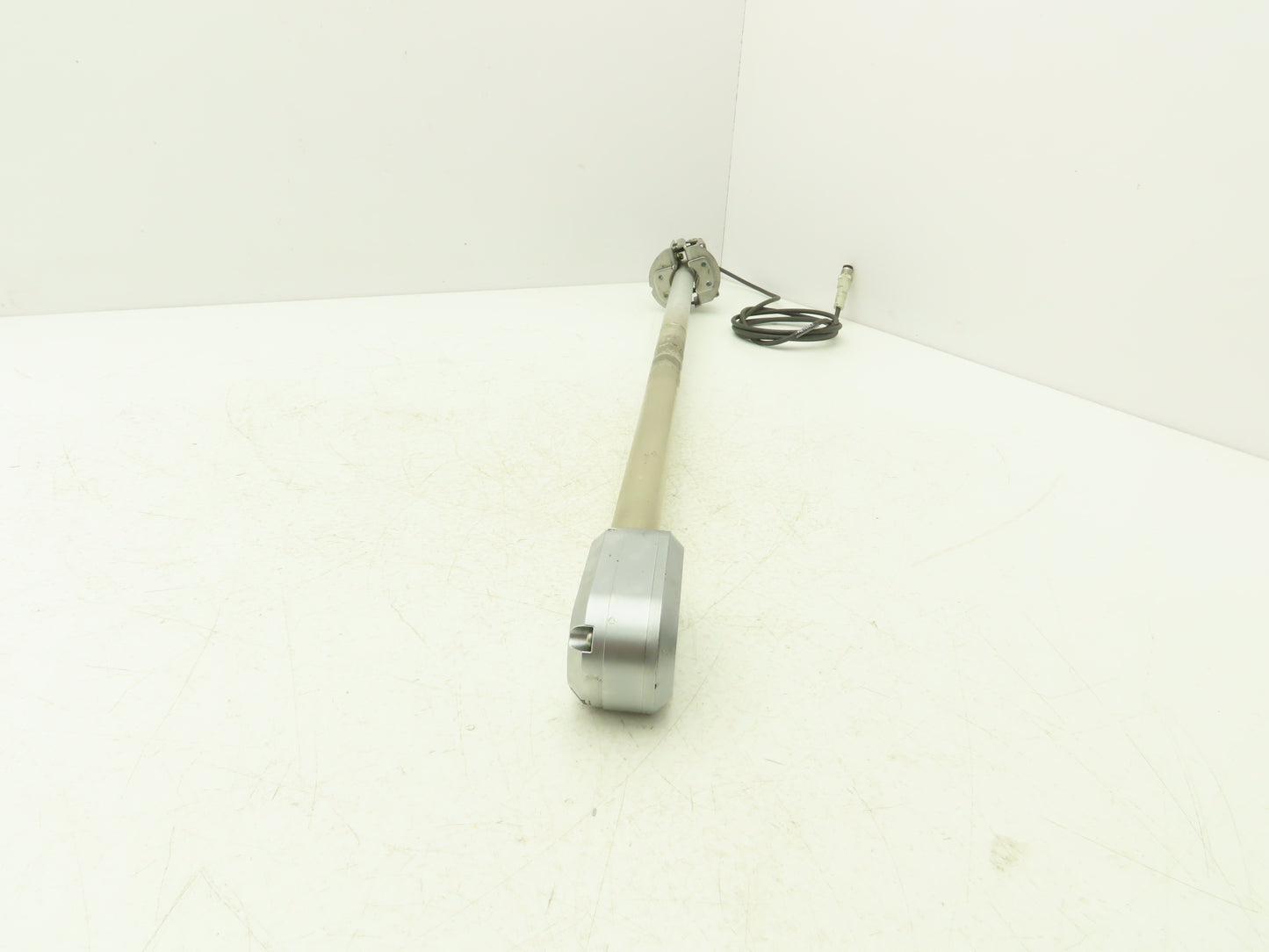 Keyence FI-C20D Concentration Sensor 30" Length Pipe Mount