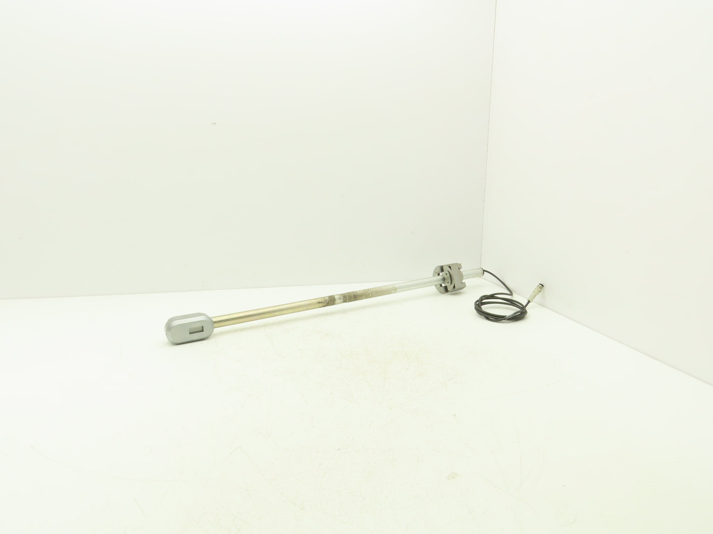 Keyence FI-C20D Concentration Sensor 30" Length Pipe Mount