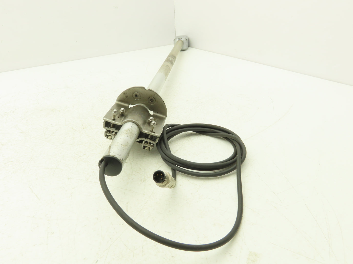 Keyence FI-C20D Concentration Sensor 30" Length Pipe Mount