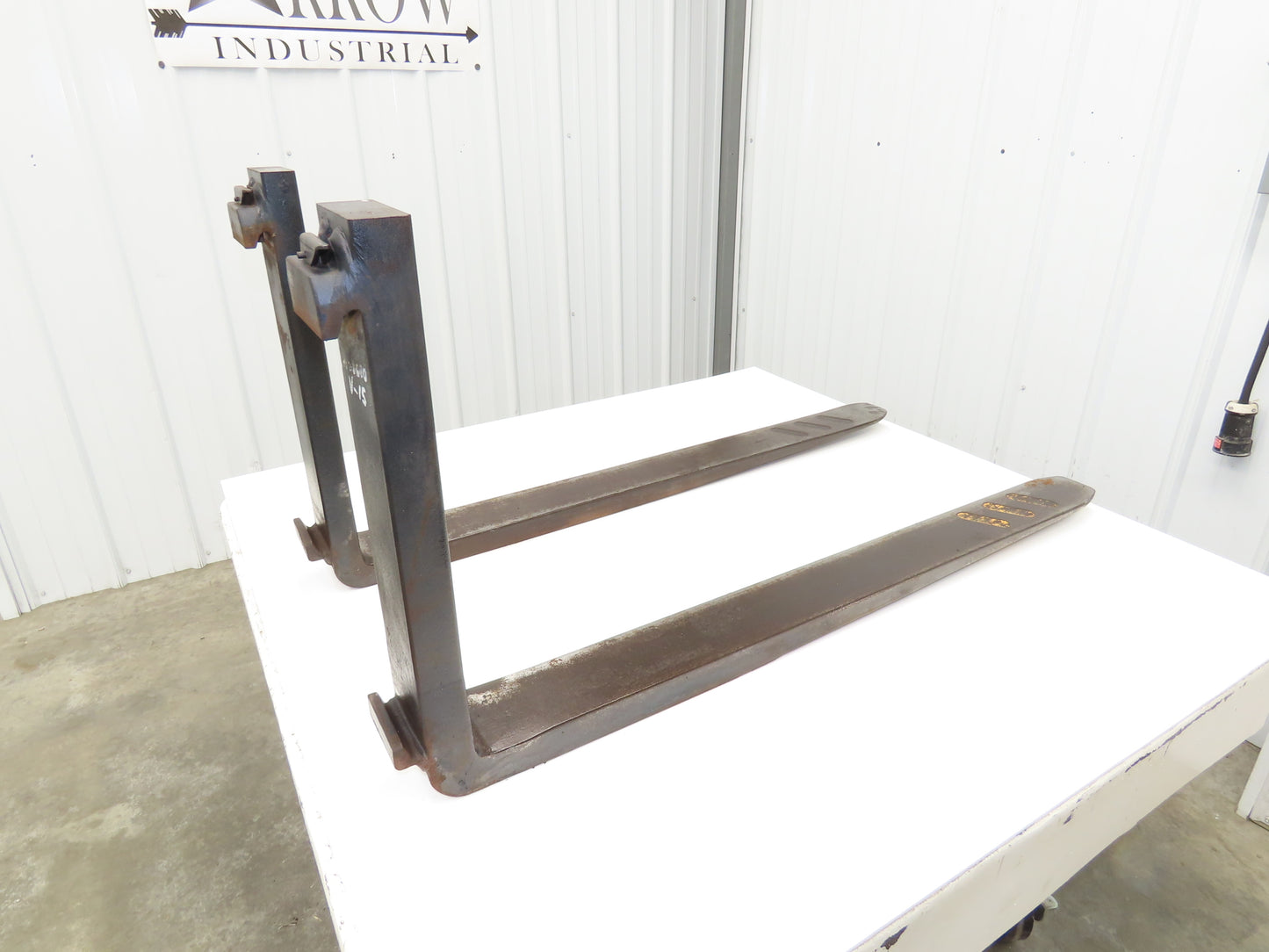 Crown 75324-3 4x42" Class 2 Steel Forklift Forks 16" Carriage 1-Pair 1500X24