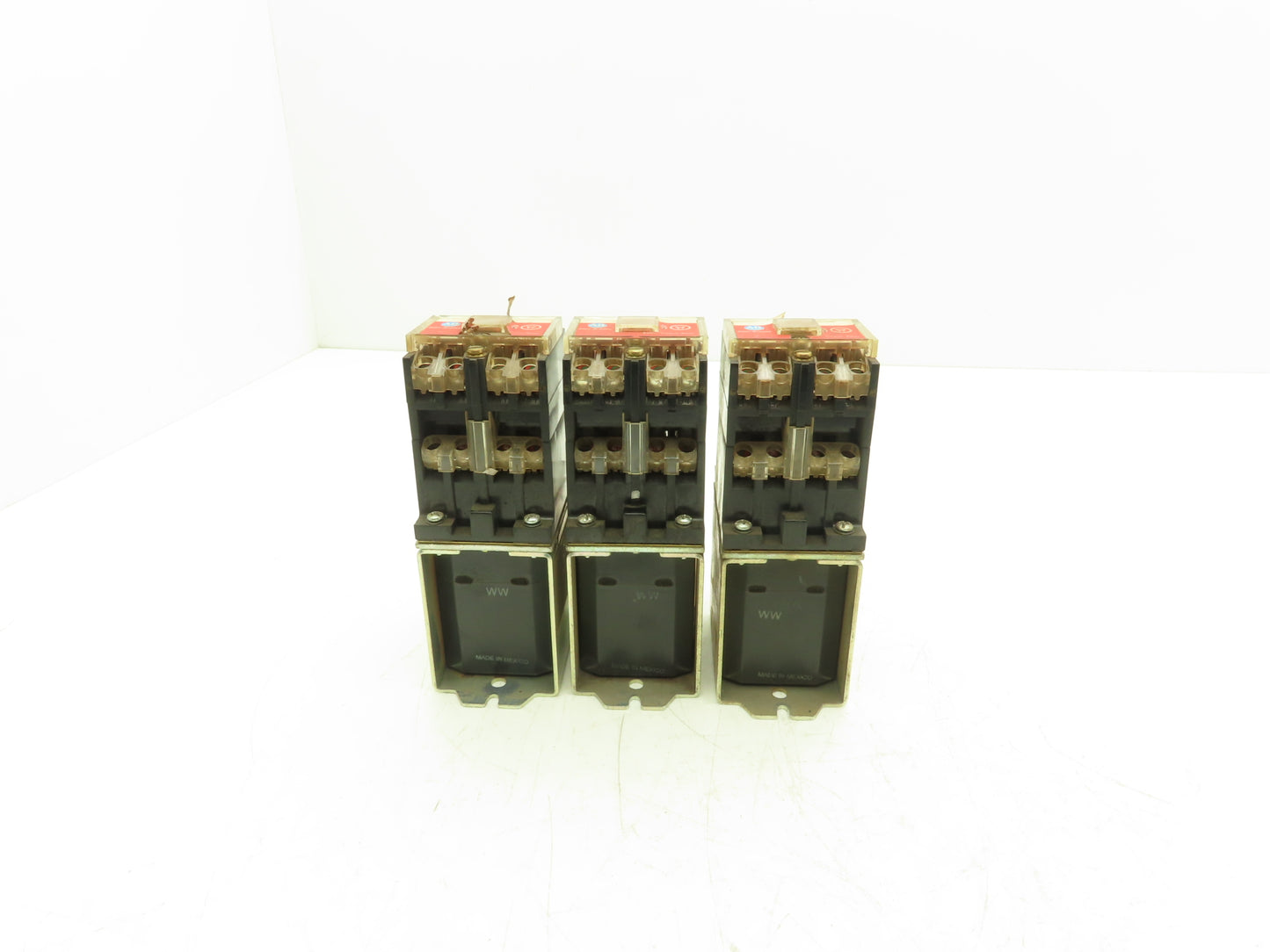 Allen Bradley 700S-DCP620Z24 Safety Control Relay 5A @600V DC 24V Coil Lot of 3