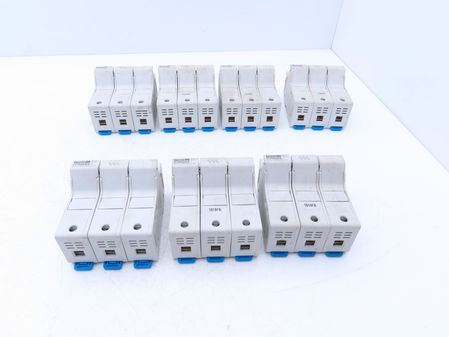 Ferraz-Shawmut US3J3 UltraSafe Fuse Holder 3 Pole 30A 600V Lot Of 7