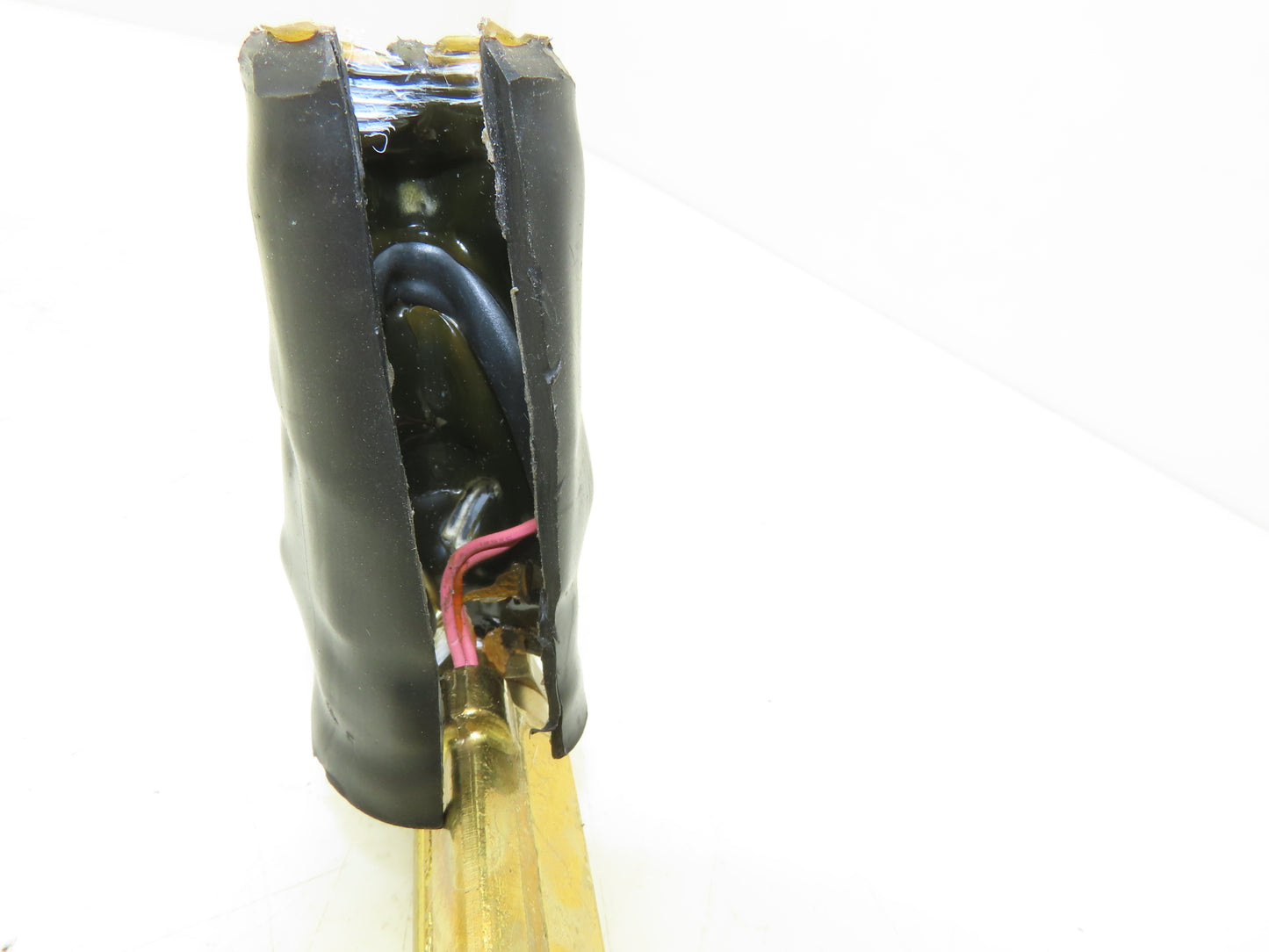 Gems Sensor 168432 FS-380 Liquid Flow Switch 3/8"NPT  New Take-Off