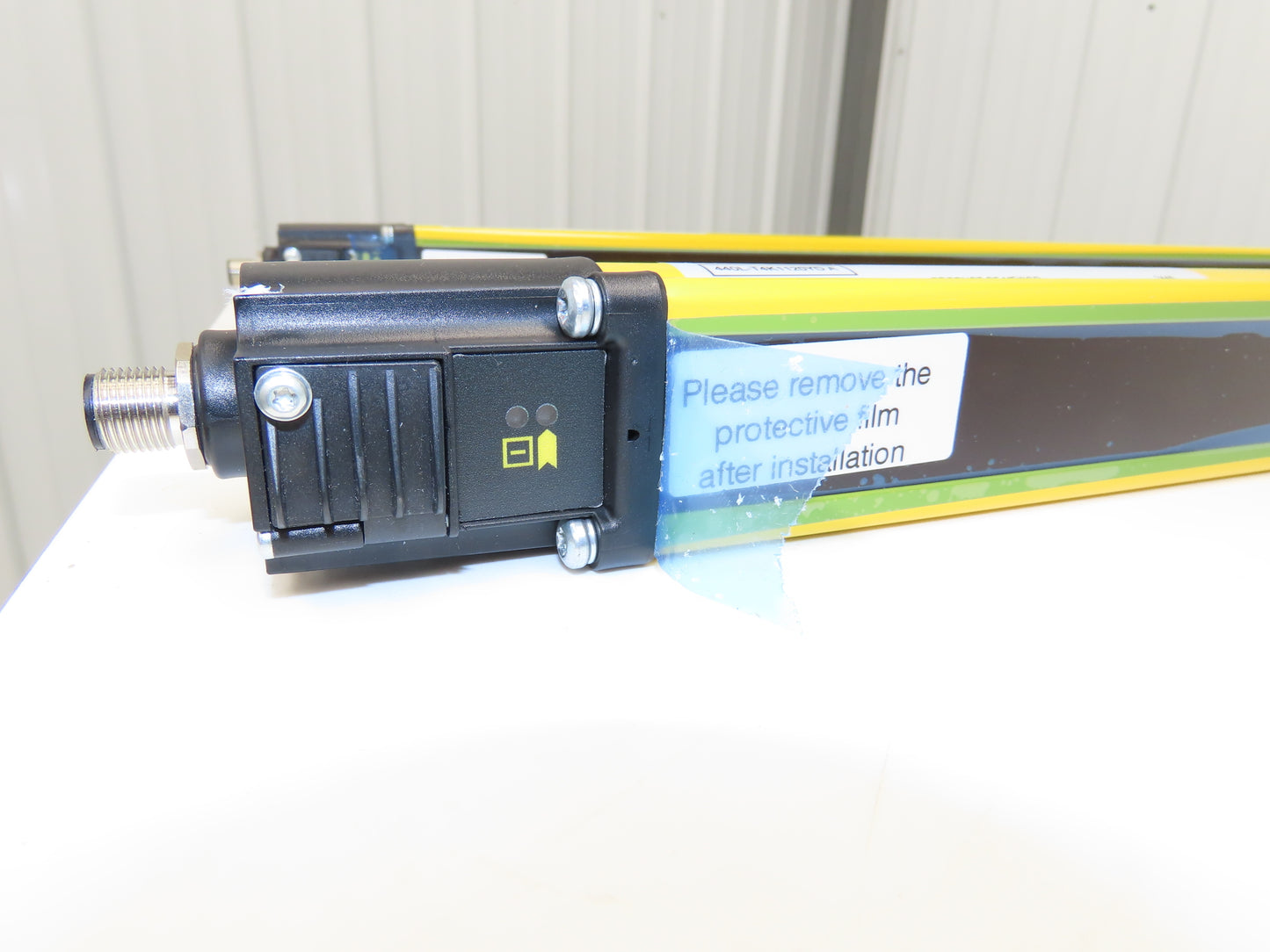 A-B 440L-P4K1120YD Guardshield Safety Light Curtain Transmitter/Receiver Set
