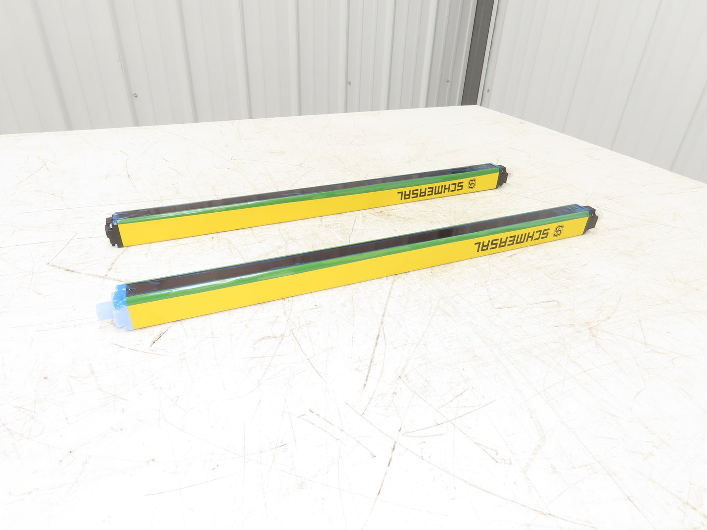 Schmersal SLC440-ER-0490-14-01 Safety Light Curtain Transmitter & Receiver Set