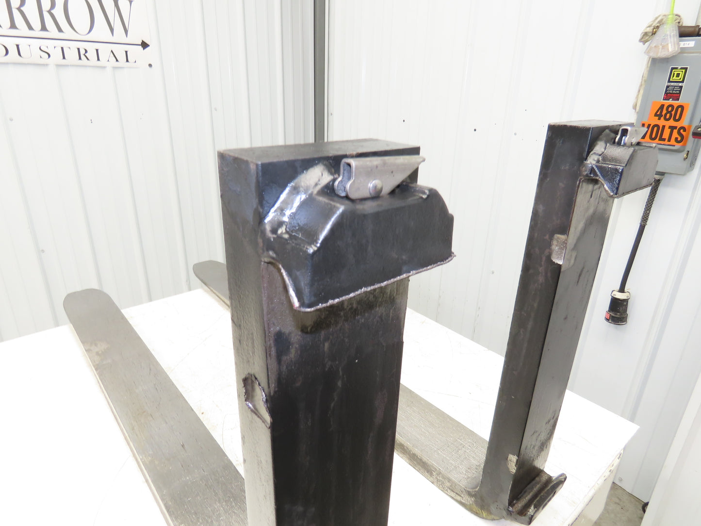 5400X24 5 X 48" Class 3 Steel Forklift Forks 20" Carriage 1-Pair READ