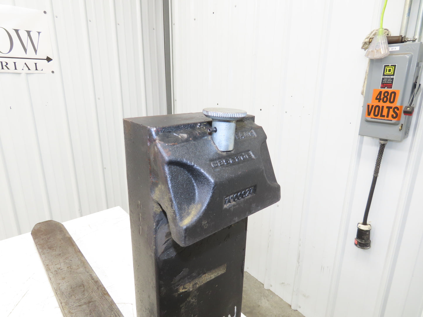 Cascade 961178 5 X 42" Class 3 Steel Forklift Forks 20" Carriage 1-Pair READ