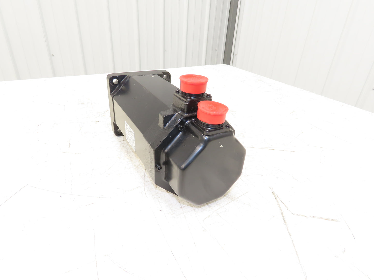 Elwood 999-001-0394 F-4050-Q-H00AA AC Servo Motor 2.5Hp 4000RPM 2000PPR Encoder