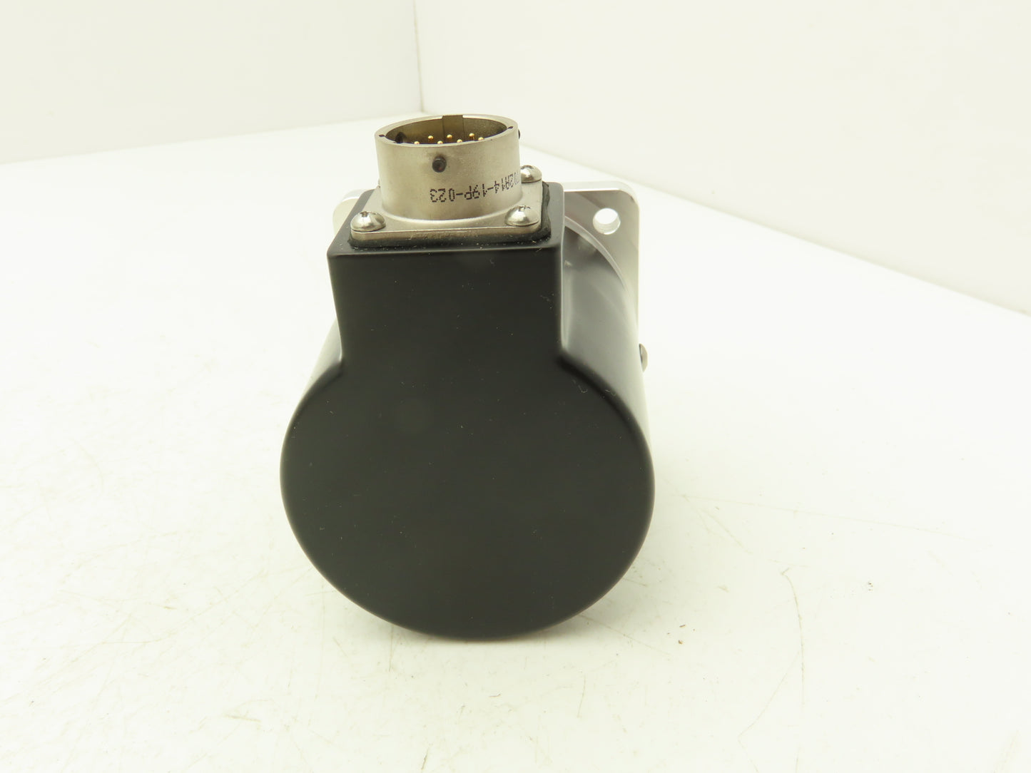 Allen Bradley 845D-SJDZ25ADCK5 Absolute Rotary Encoder 3/8" Shaft 360PPR 	Ser B