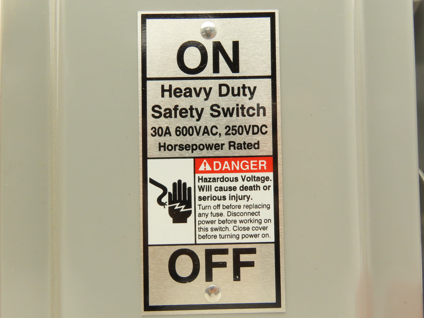 Siemens HF361 Heavy Duty Safety Fusible Disconnect Switch 3P 30A 600VAC 250VDC