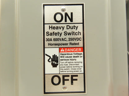 Siemens HF361 Heavy Duty Safety Fusible Disconnect Switch 3P 30A 600VAC 250VDC
