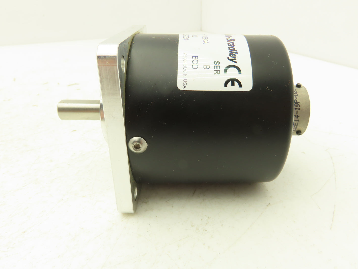 Allen Bradley 845G-F3D5HT0360A Absolute Rotary Encoder 3/8" Shaft 360PPR 	Ser B