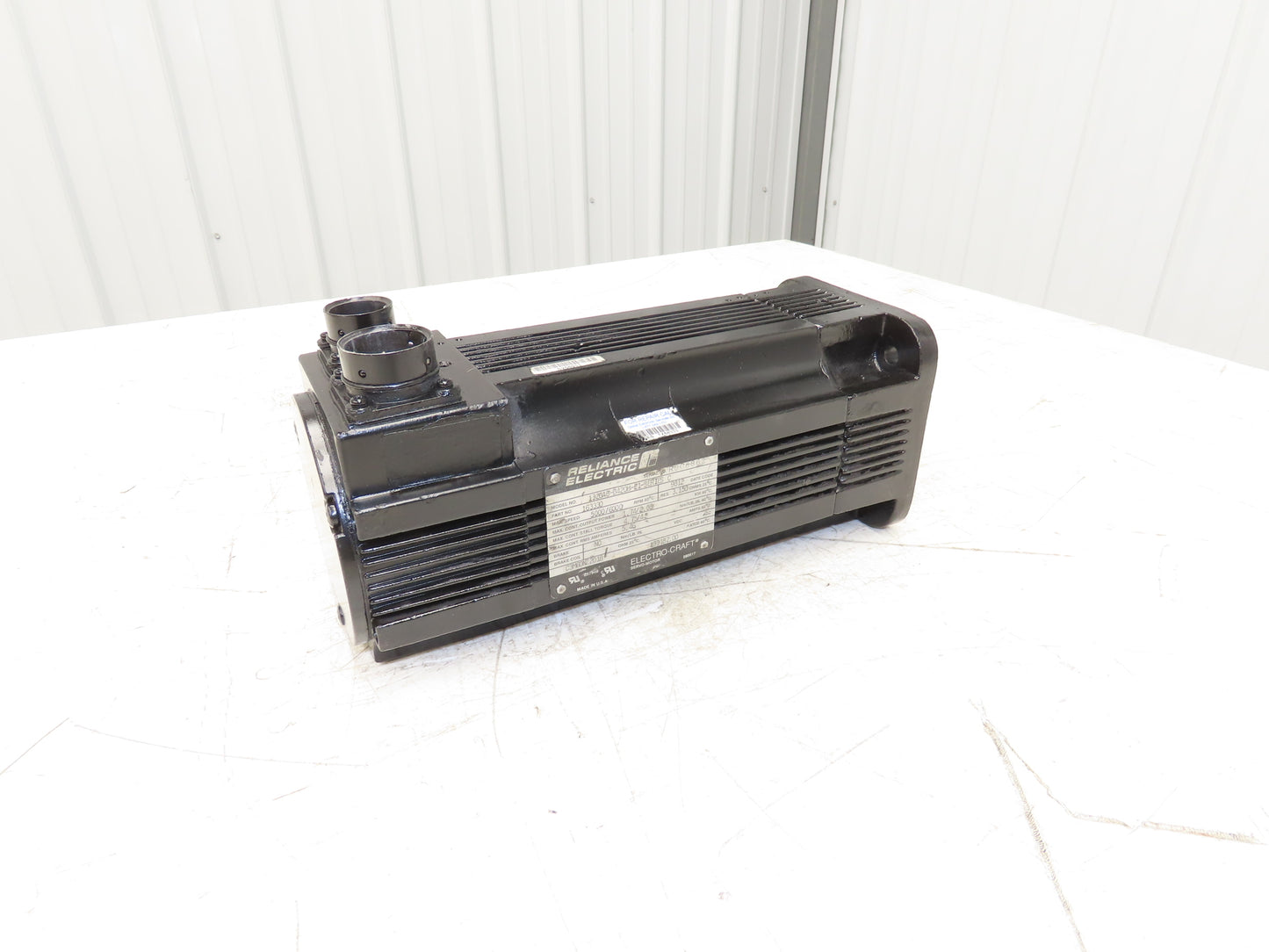 Reliance Electric 1326AB-B420H-21-SERIES C Servo Motor 1.74/2.08kW 5000/6000RPM