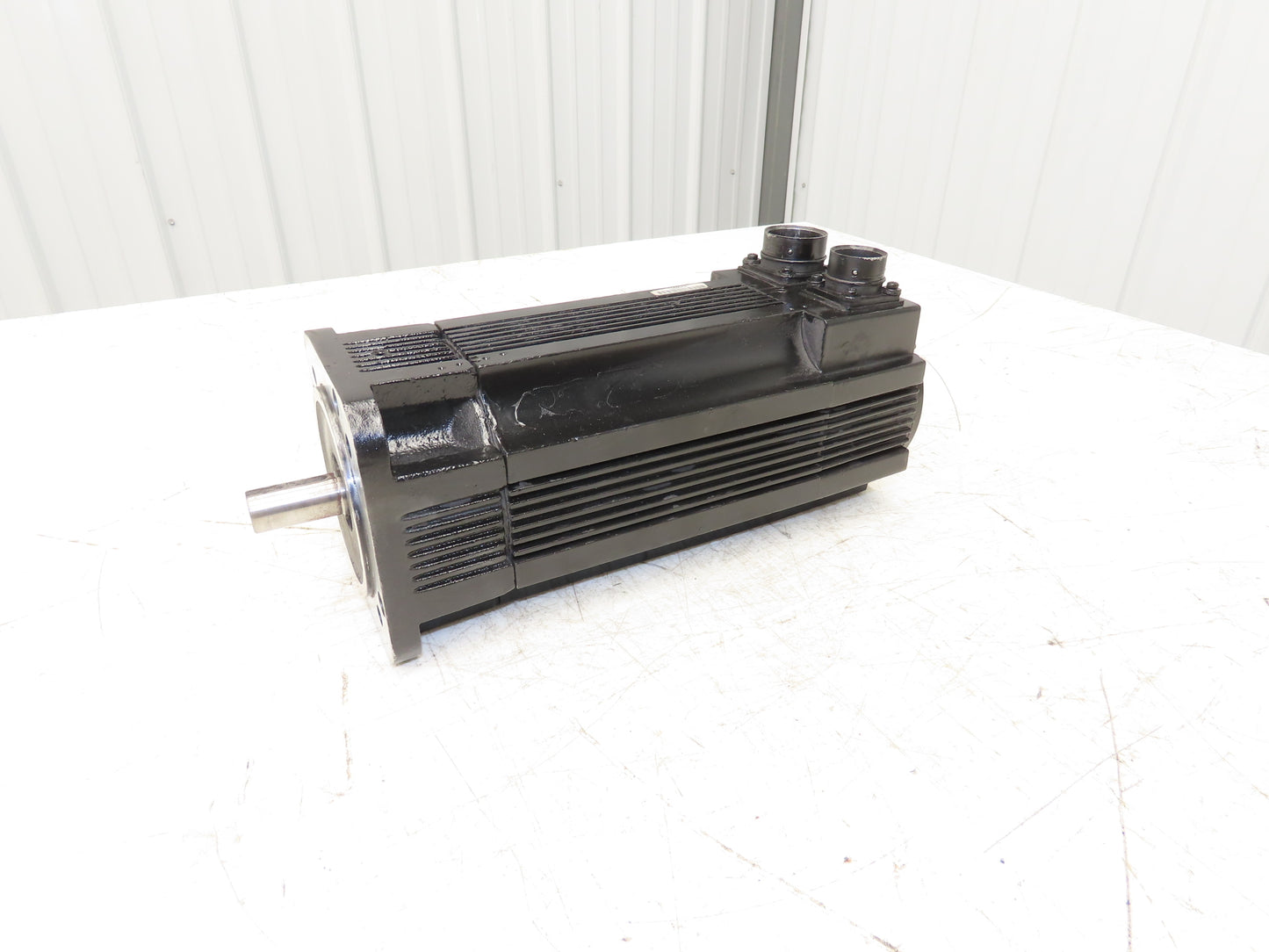 Reliance Electric 1326AB-B420H-21-SERIES C Servo Motor 1.74/2.08kW 5000/6000RPM