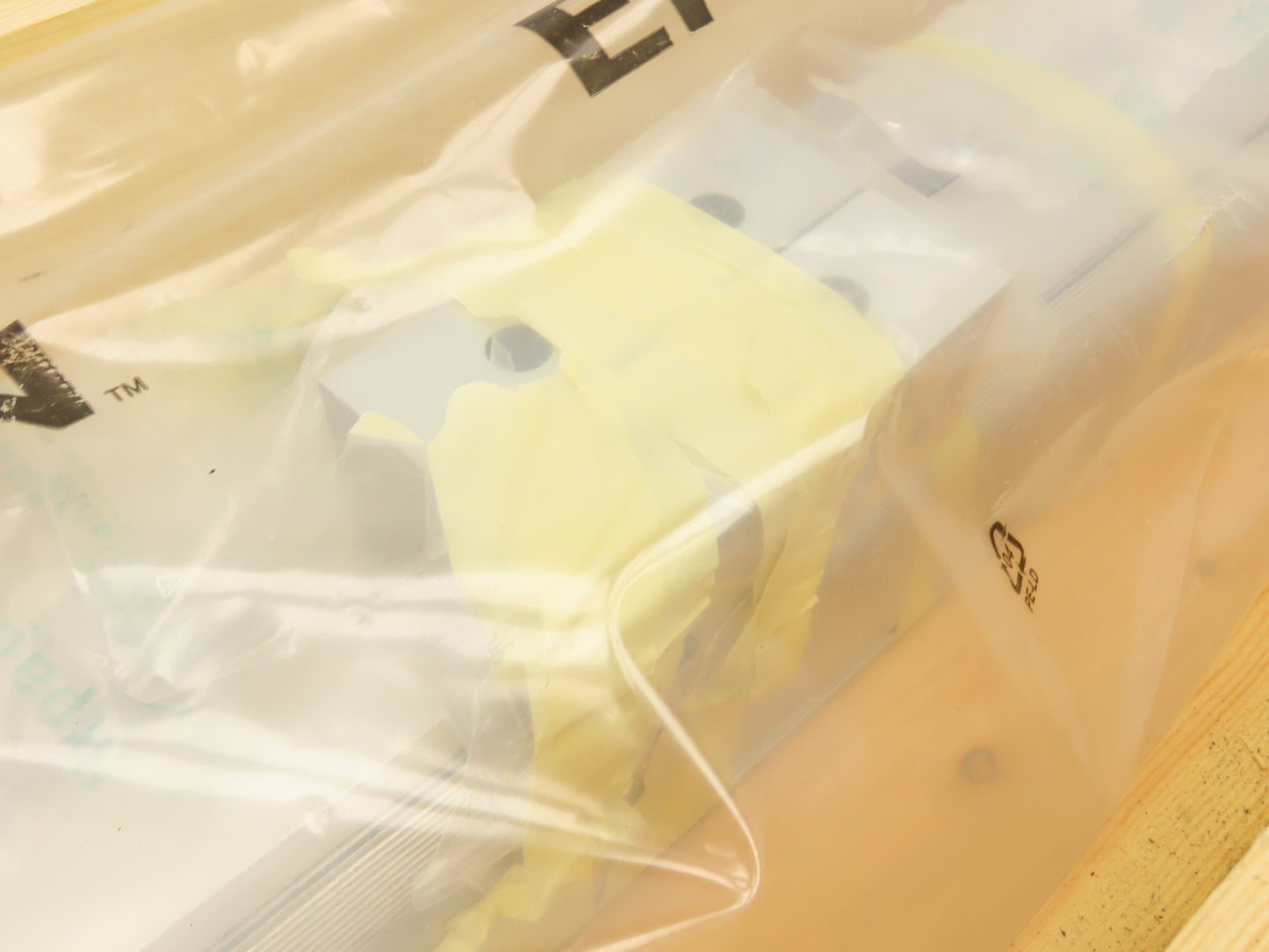 Aventics RTC-DA-080-0850-RR-MBMF1S00BLP000P0P0 Pneumatic Rodless Cylinder