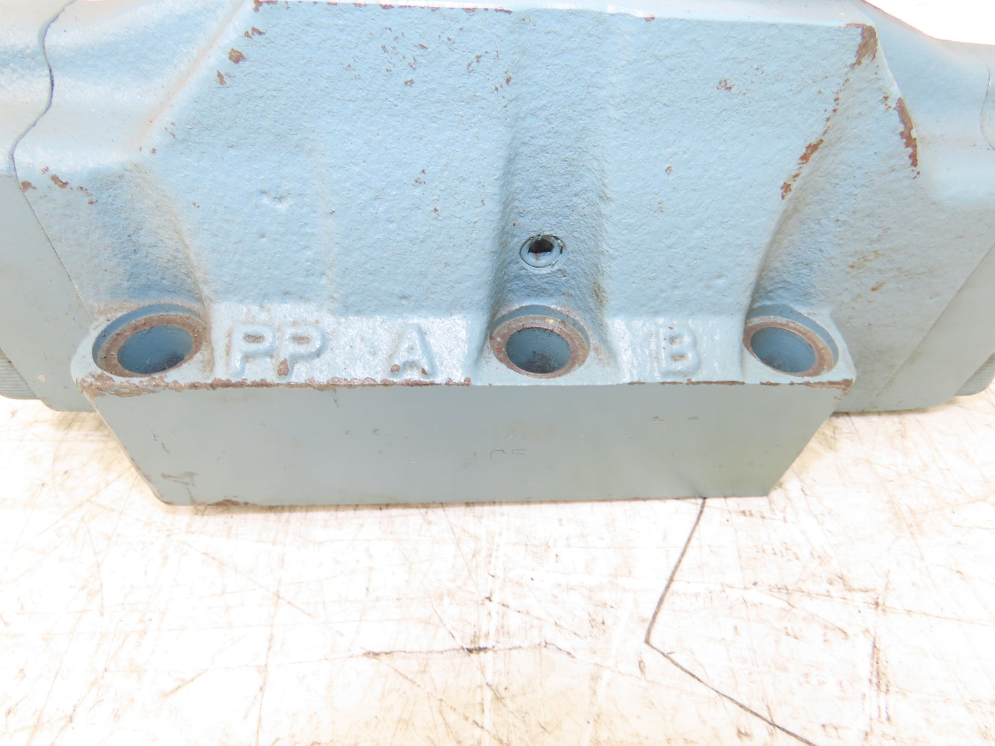 Nachi DSS-G06-C5-ARYC115-E13 Directional Control Solenoid Valve 115V