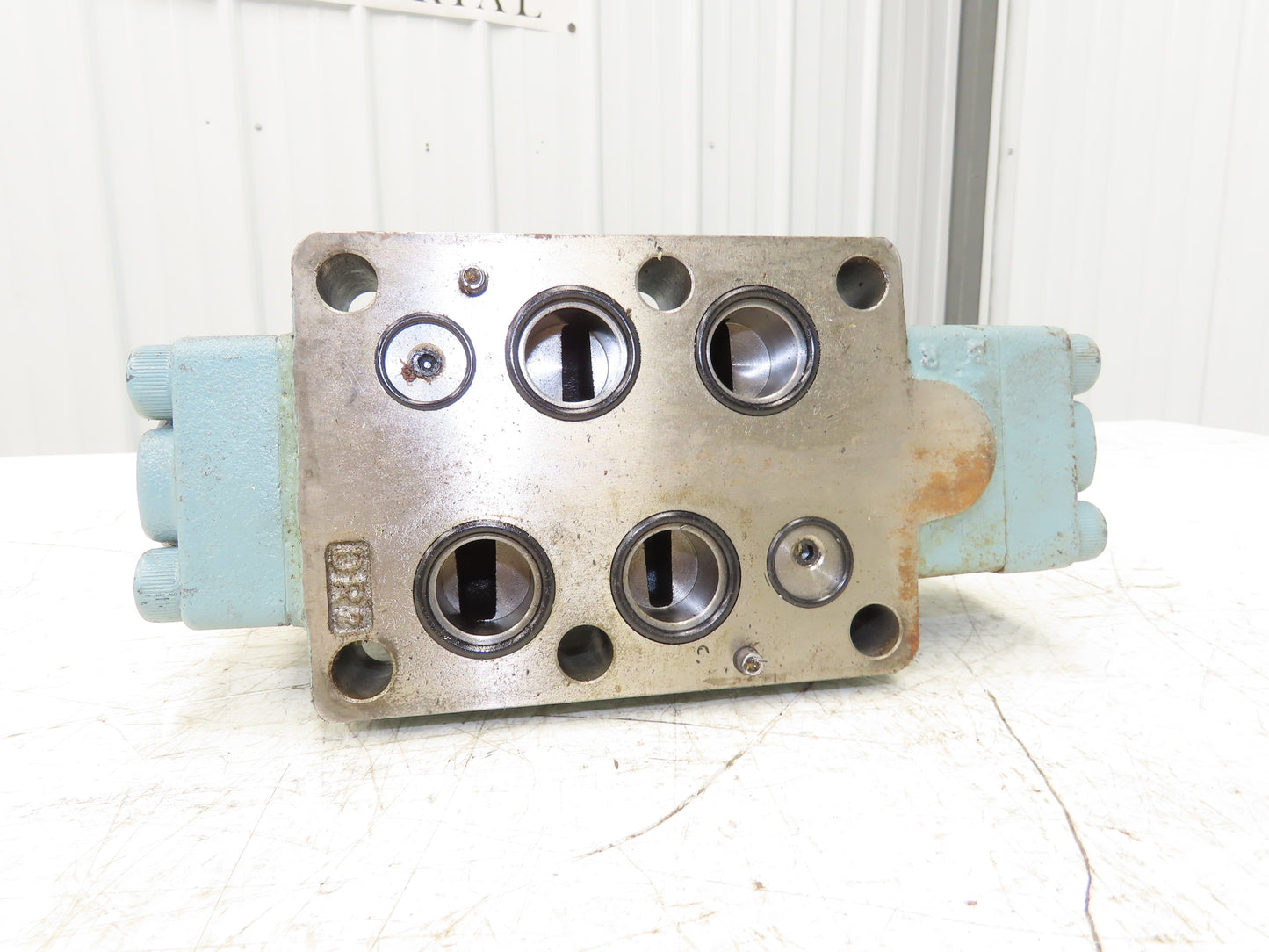 Nachi DSS-G06-C5-ARYC115-E13 Directional Control Solenoid Valve 115V