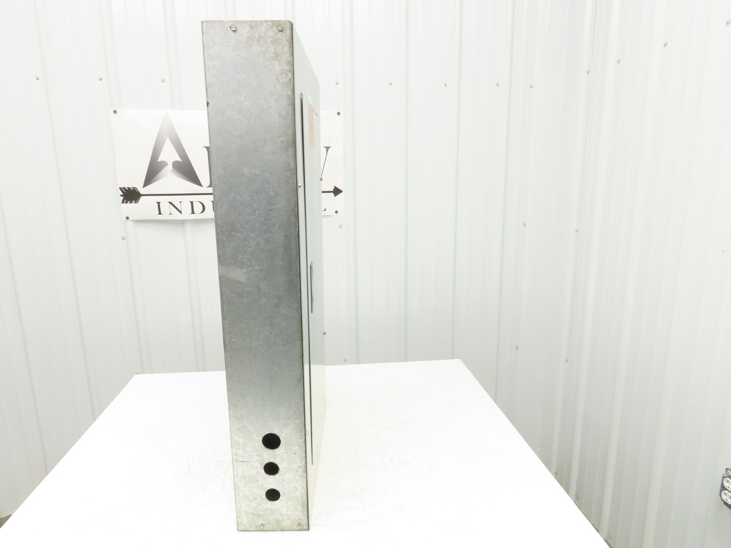 Siemens S1C30BL100ATS Load Center Panel Board 100A 208Y/120V 3Ph 4W Main Breaker