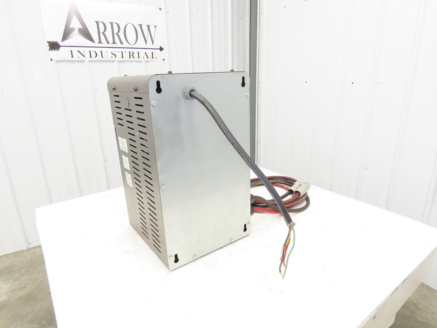 Xtreme Power HF Forklift Battery Charger 36-1A2B-E3 36V 250A 480V 3Ph