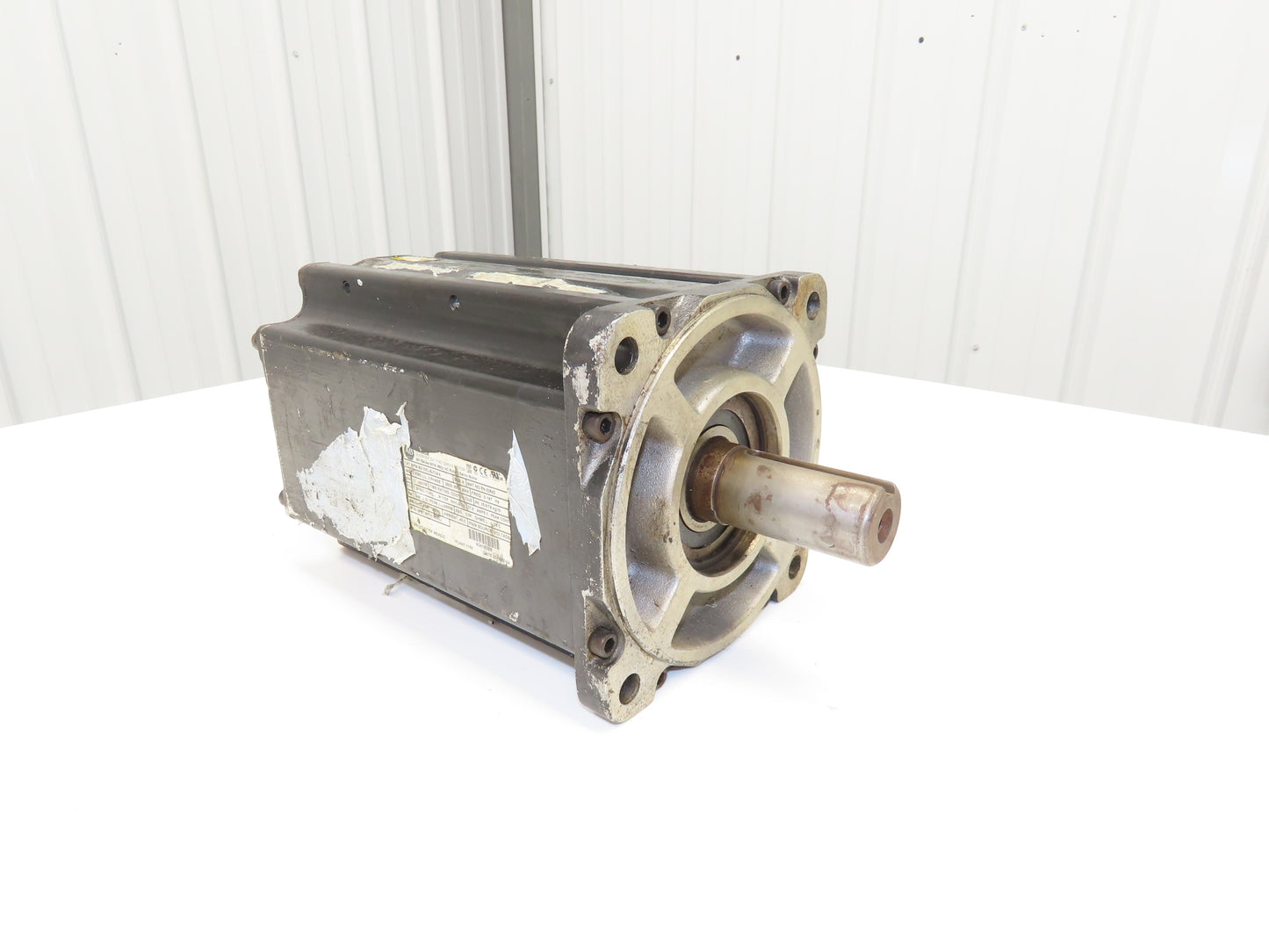 Allen Bradley MPM-B2152C-SJ72AA AC Servo Motor 7.51Hp 5.6KW 2500RPM 460V 3Ph