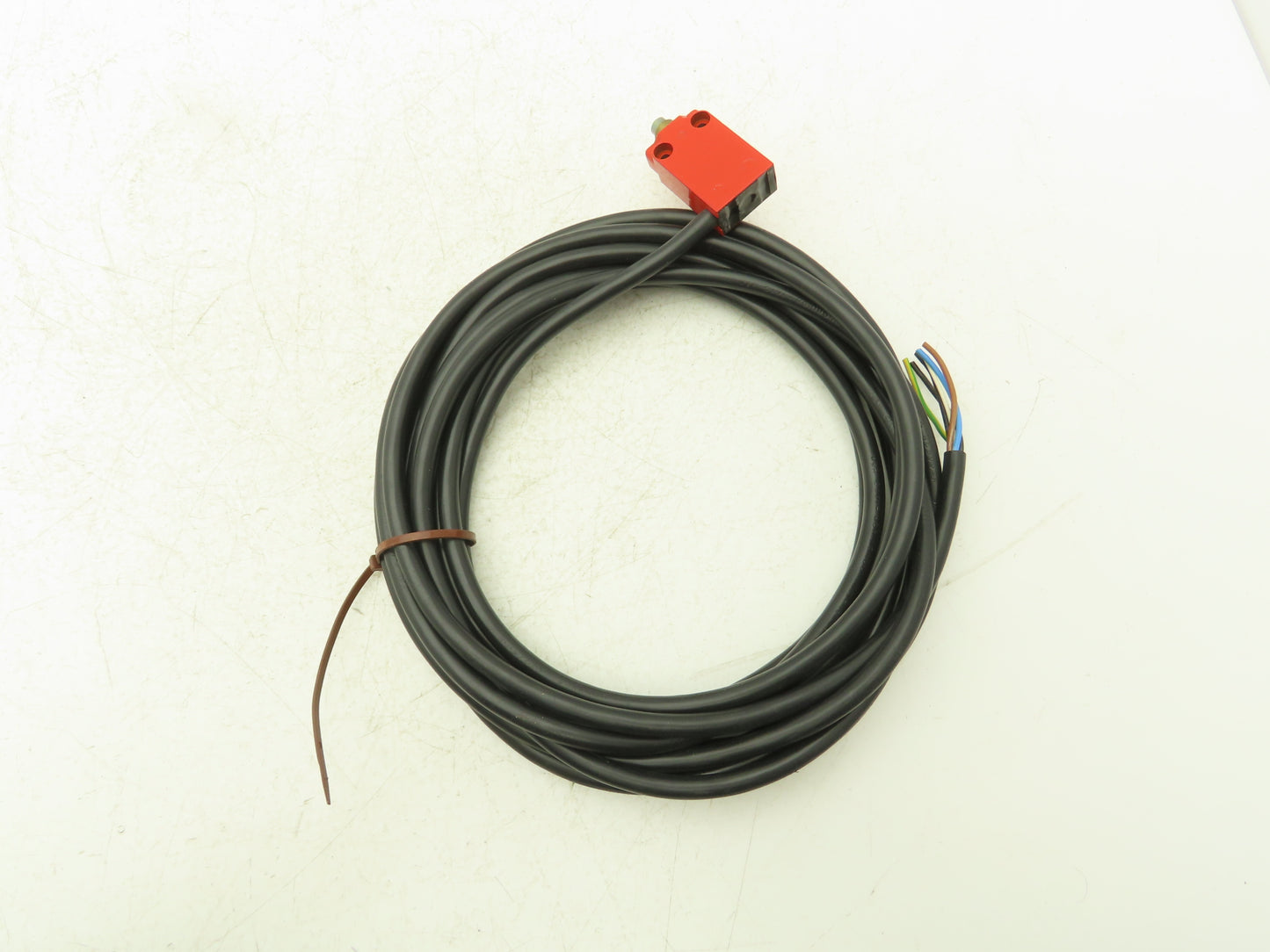 Crouzet A300-Q150 Limit Switch with Cable Assembly 2.5KV 500V 83-8700