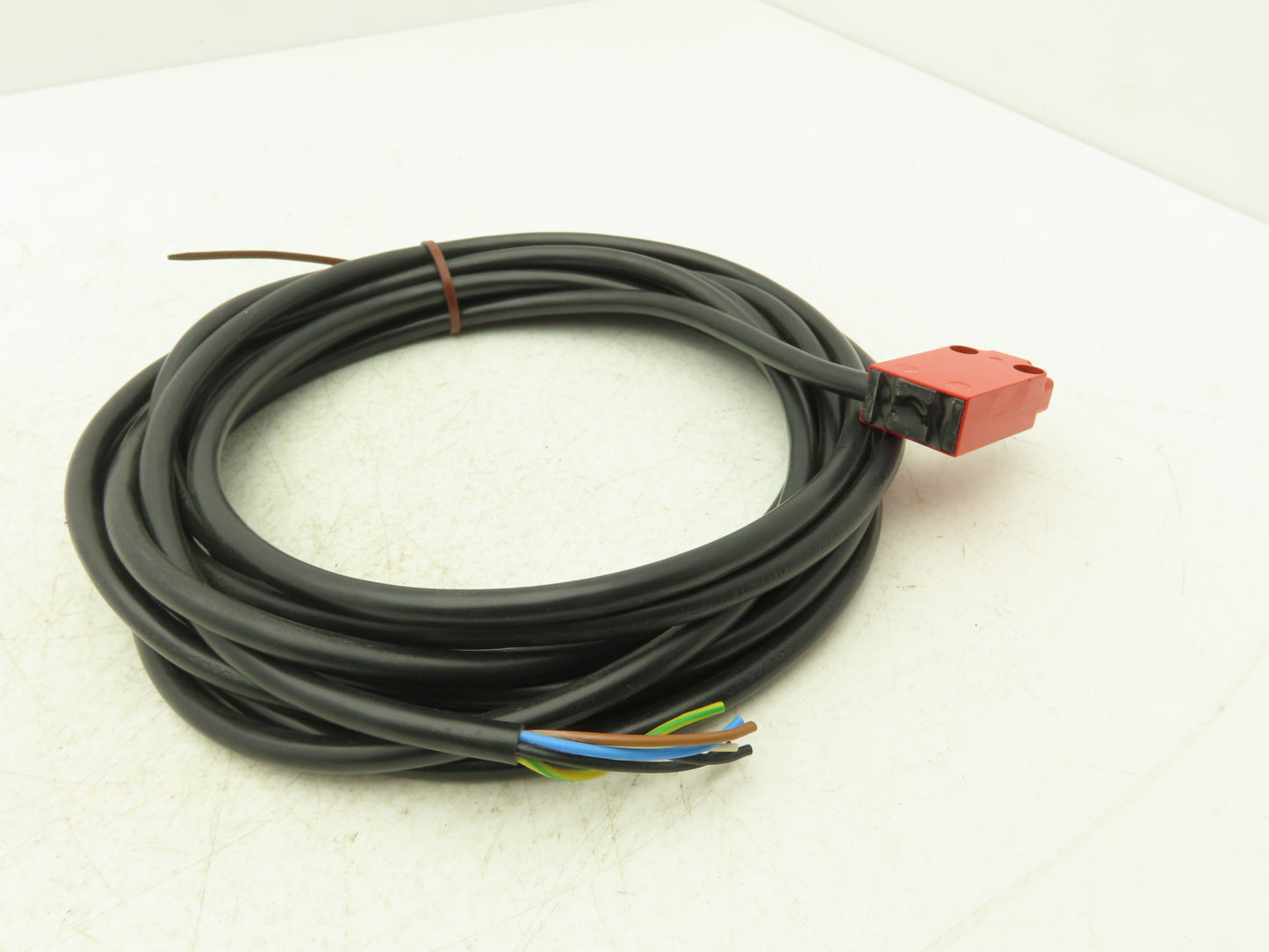 Crouzet A300-Q150 Limit Switch with Cable Assembly 2.5KV 500V 83-8700