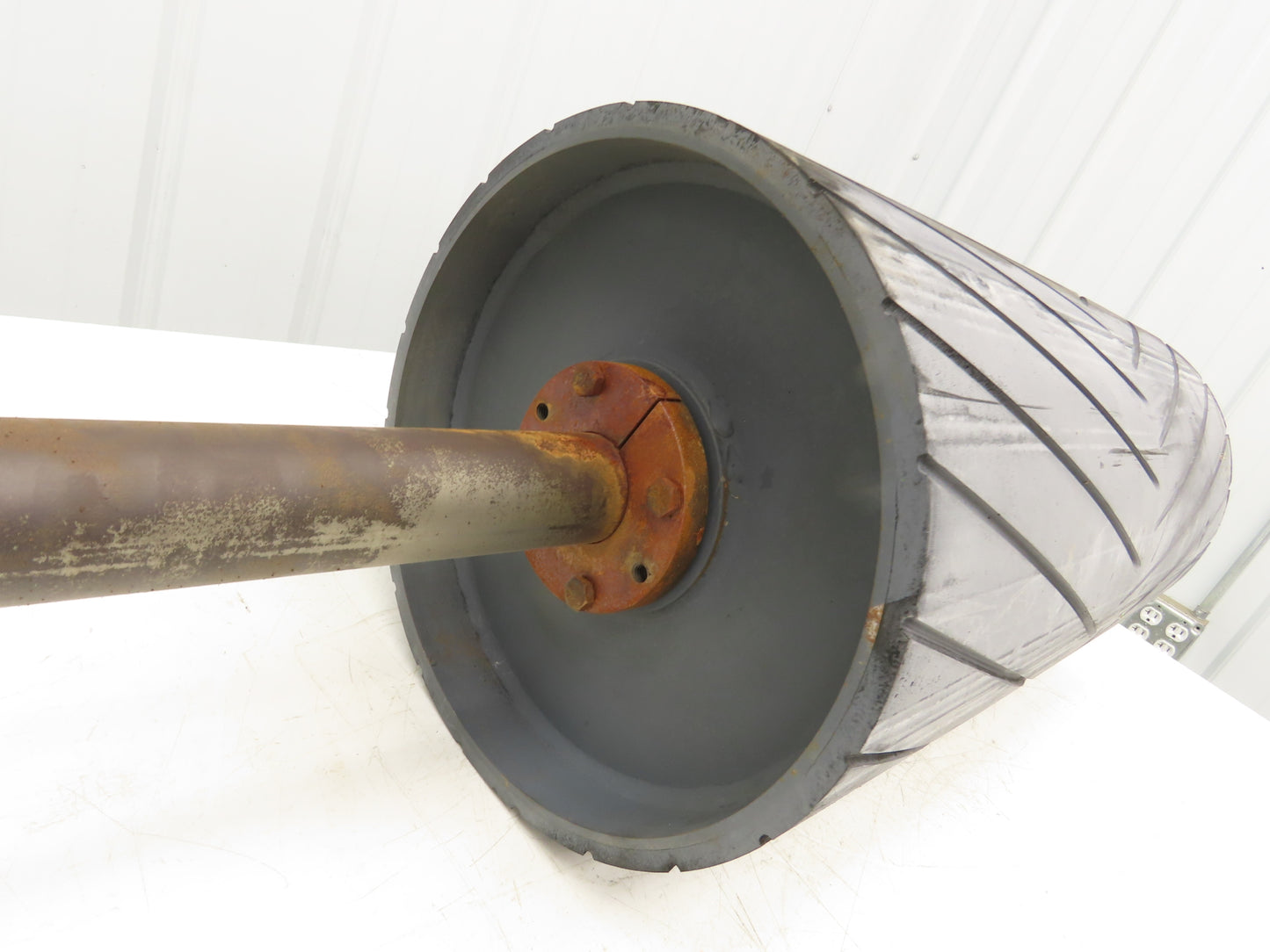 12" Dia x 26"W Conveyor Drive Pulley 1-15/16" Shaft Lagged Roller