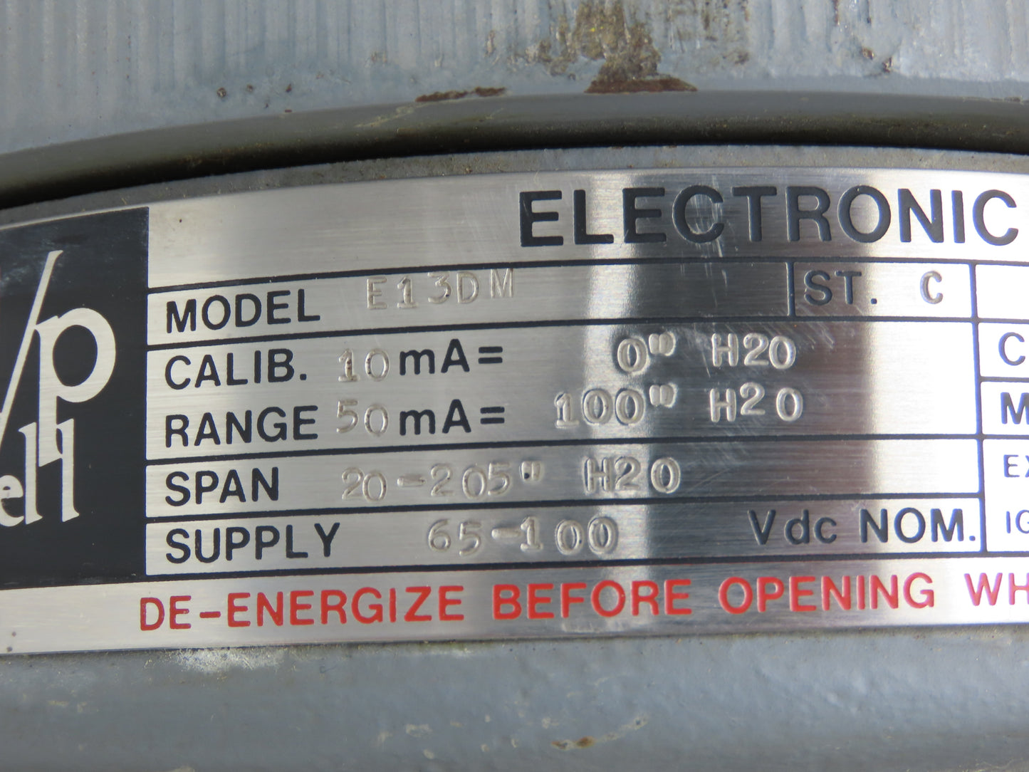 Foxboro E13DM Electronic Pressure Transmitter 0-100"H2o 2000psi 65-100VDC