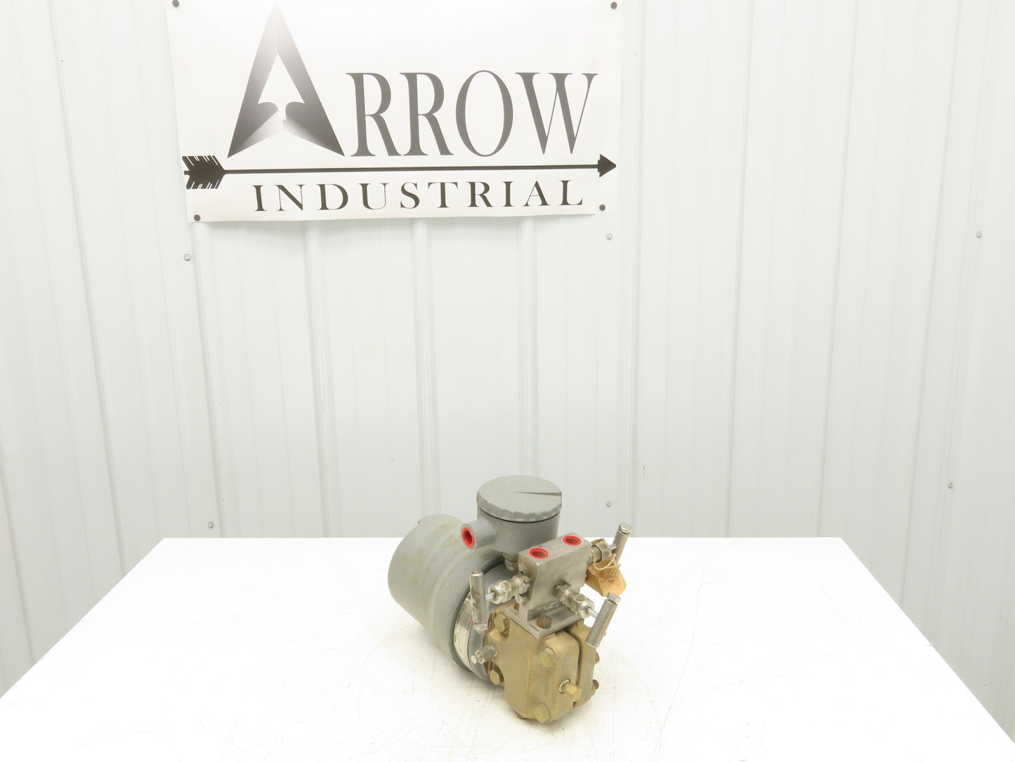 Foxboro E13DM Electronic Pressure Transmitter 0-100"H2o 2000psi 65-100VDC