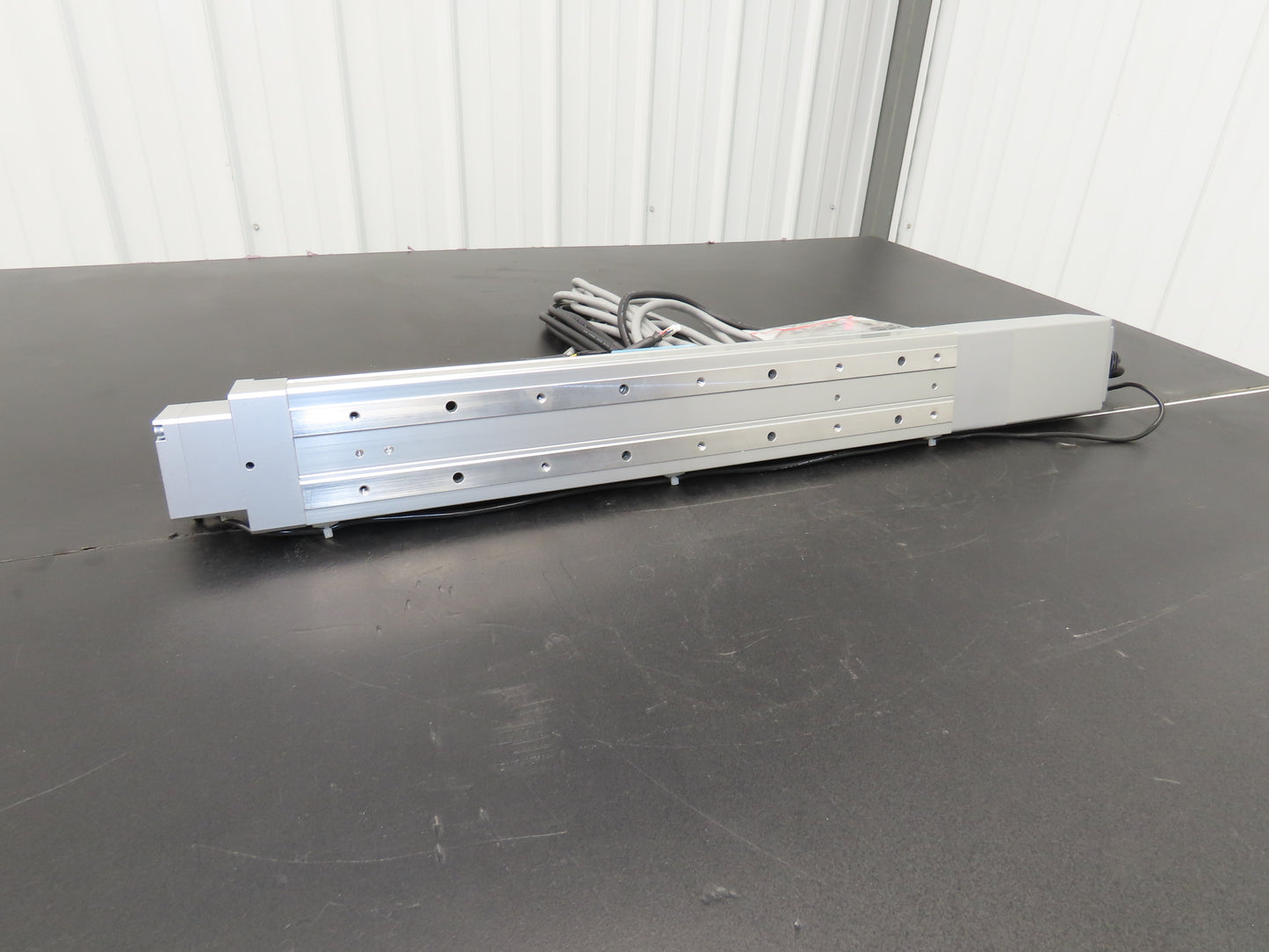 IAI Robo Cylinder w/Pulse Motor & Brake 30mm Lead 300mm Stroke 5m Cable 24VDC