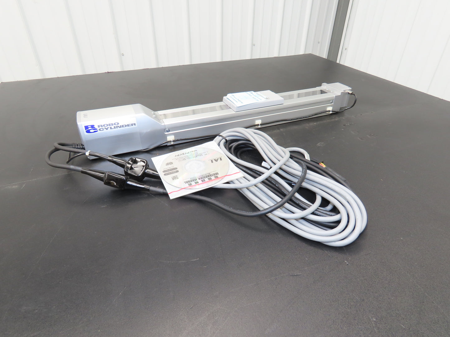 IAI Robo Cylinder w/Pulse Motor & Brake 30mm Lead 300mm Stroke 5m Cable 24VDC