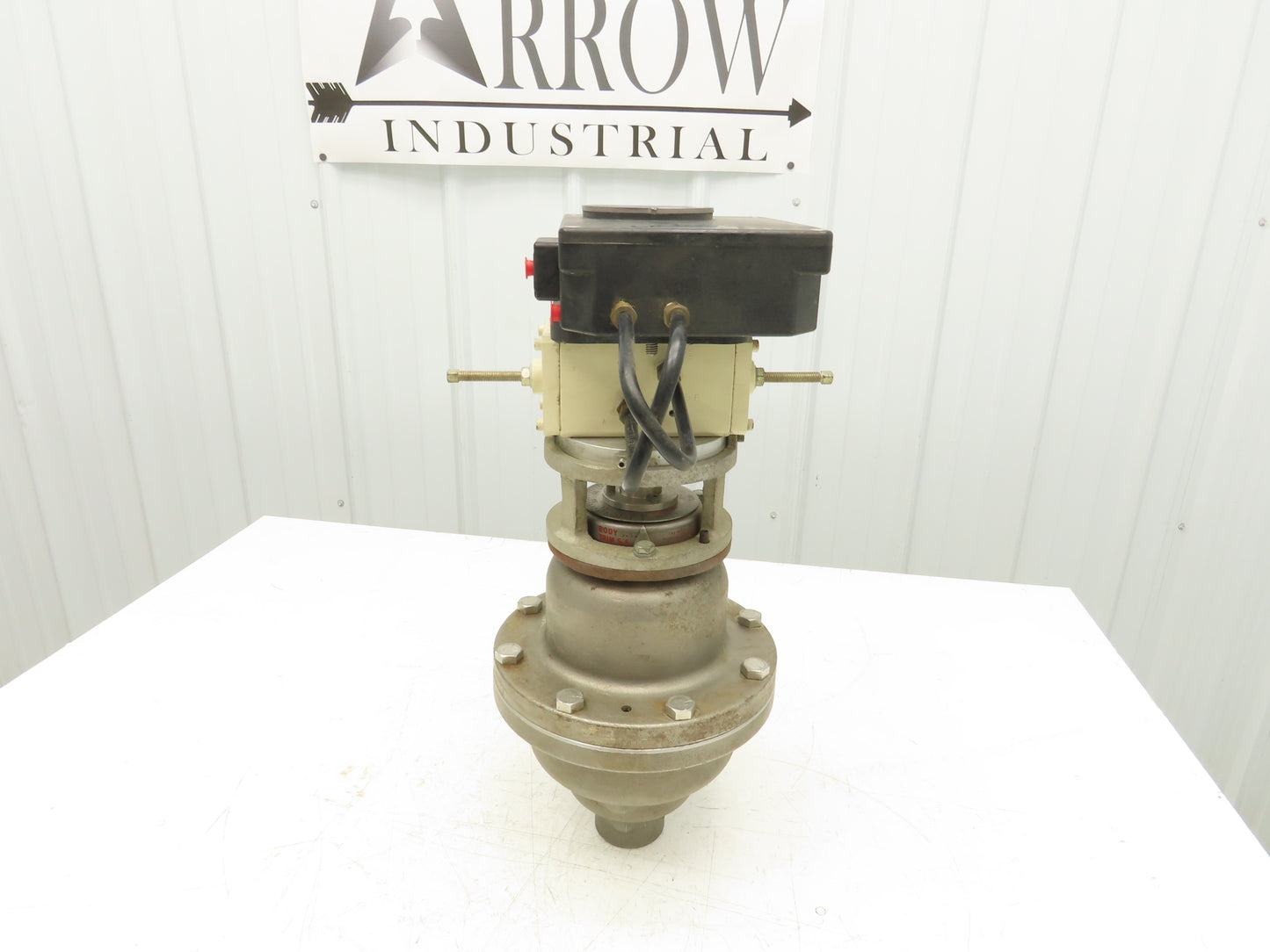 WA Kates HB11T-I Flow Rate Control Valve 1.5"NPT w/Actuator & Positioner