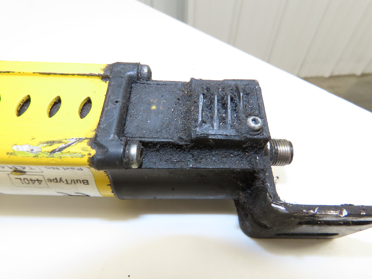 Allen Bradley GuardShield Safety Light Curtain Transmitter/Receiver Set 1440mm
