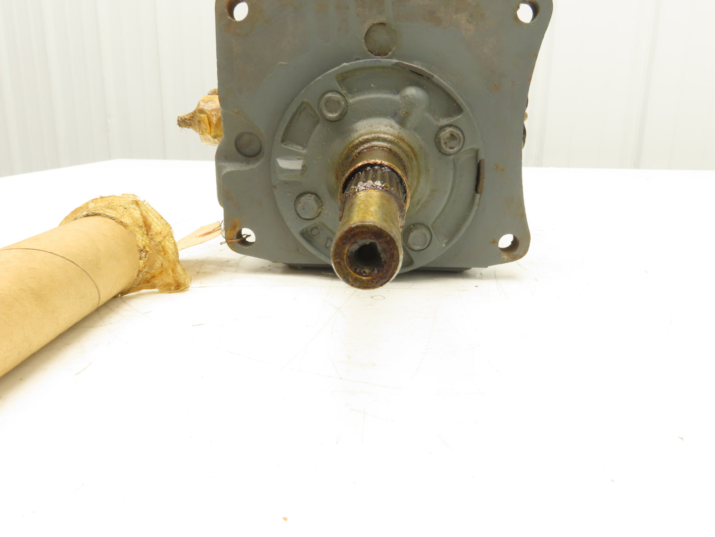 Transmission 2520 00 138 1845 Rebuilt by Barney & White Auto Parts 3681662-2-72