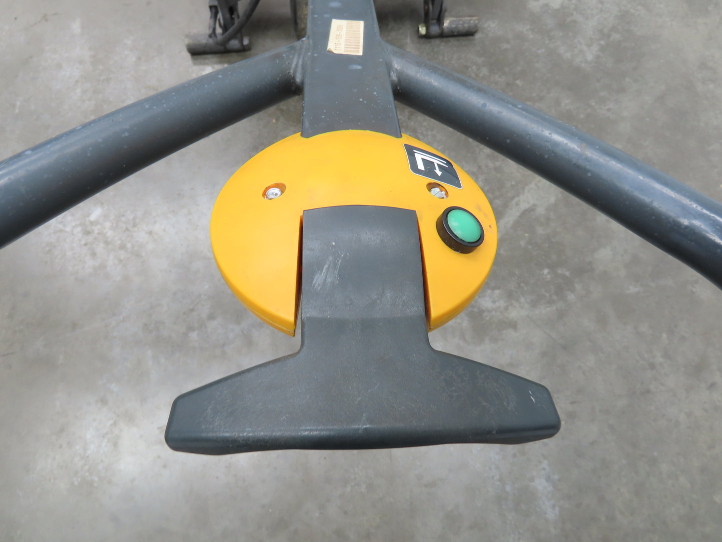 Multiton TMXE 27 X 45 Electric Pallet High Lift 2200lbs 32" Height 12V