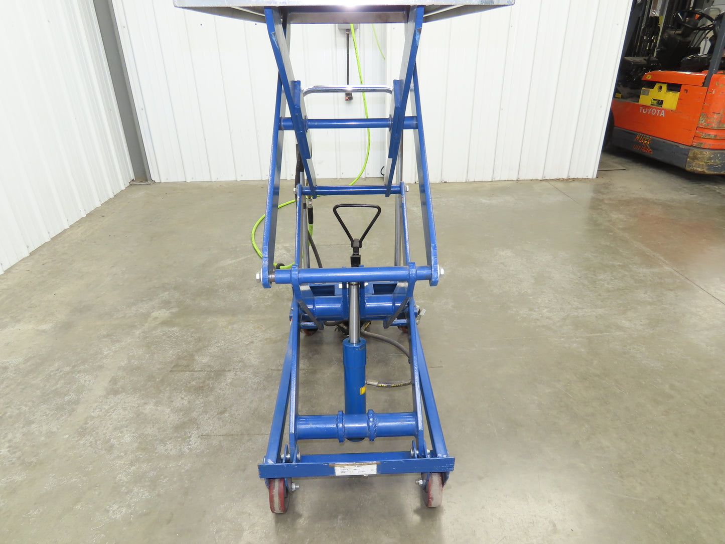 Vestil 800lb Air Hydraulic Mobile Scissor Lift Cart 49" Height 20x35" SS Top