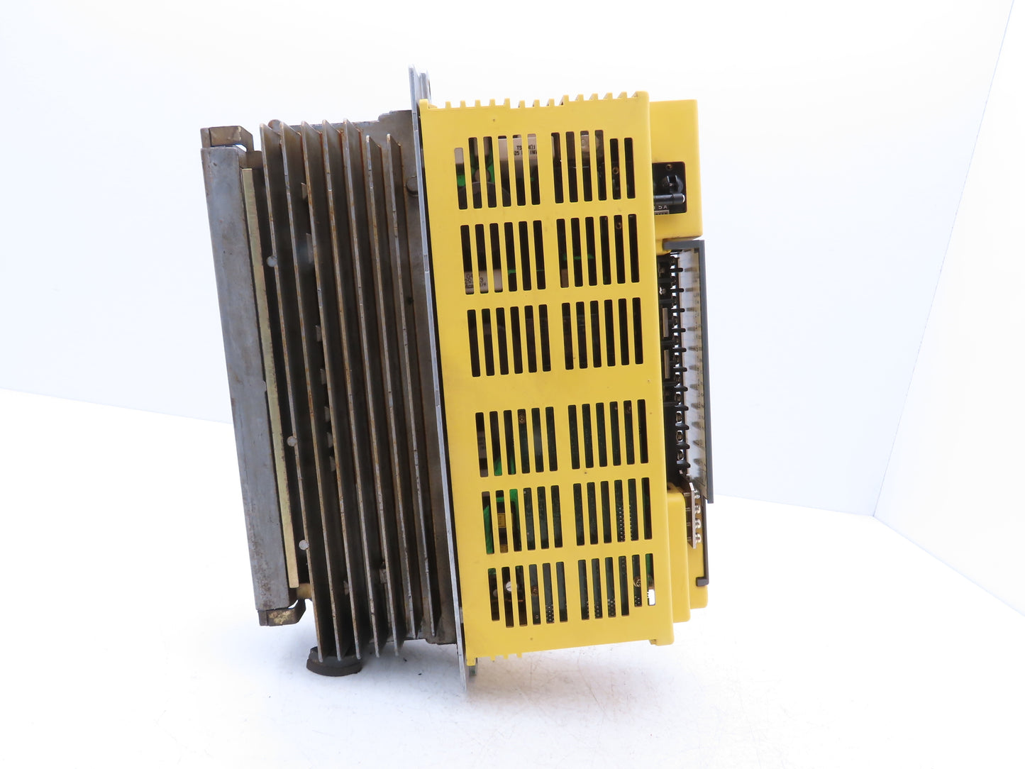 Fanuc A06B-6089-H104 Fanuc Servo Amplifier Unit 230VAC 3Ph 12.5A Ser E