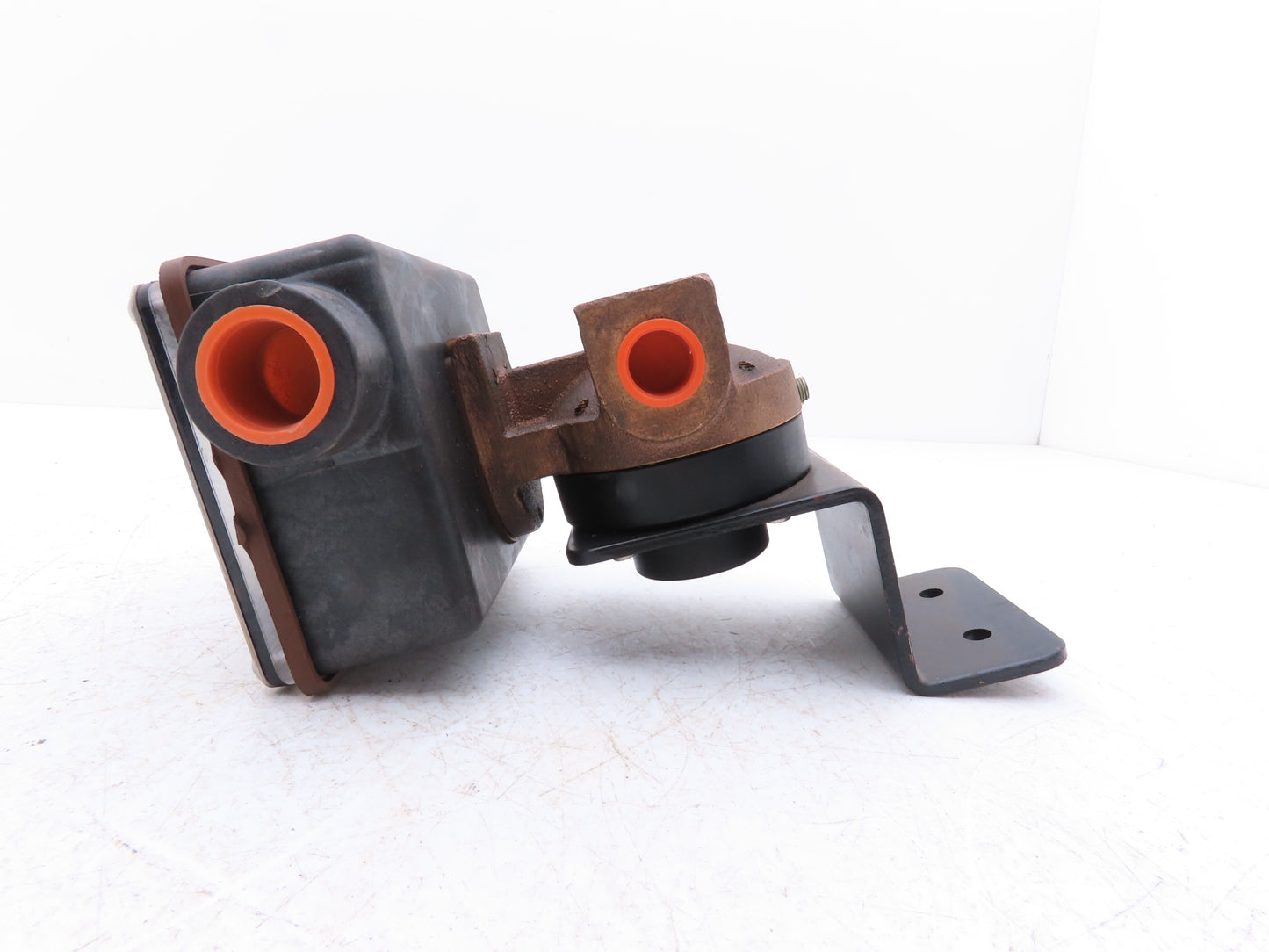 Universal Flow Monitors SN-BSF4GM-4-320V.9-A3XR-F-2D Bronze Flow Meter 1/2"NPT