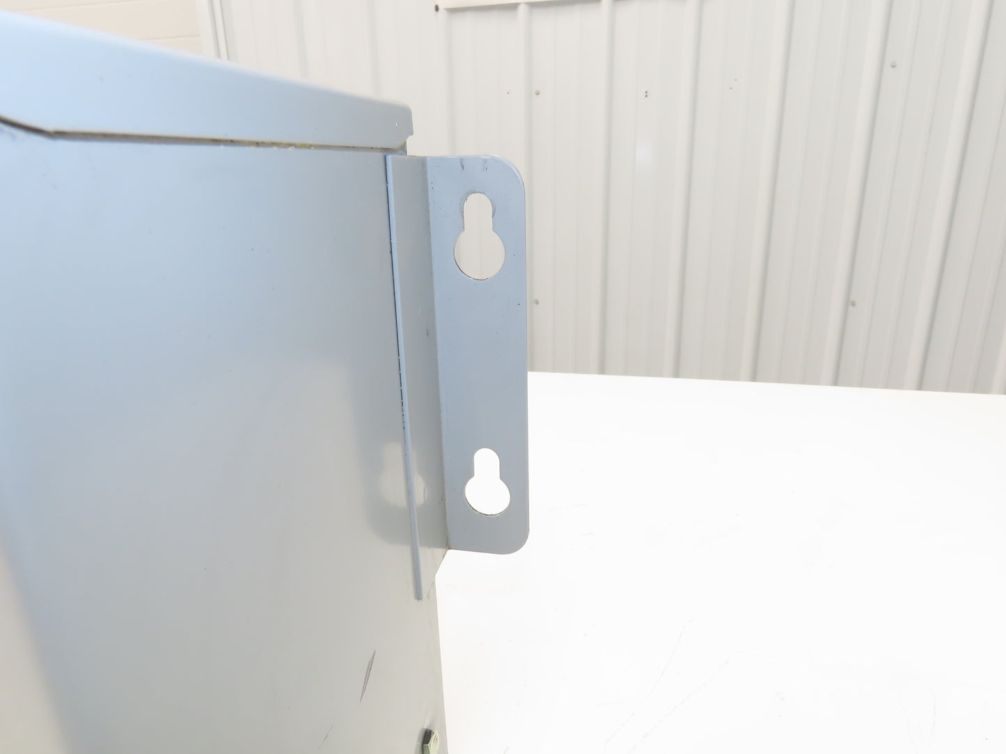 Sola Hevi-Duty HS5F3AS Transformer 3kva 1PH 240/480HV 120/240LV Type 3R