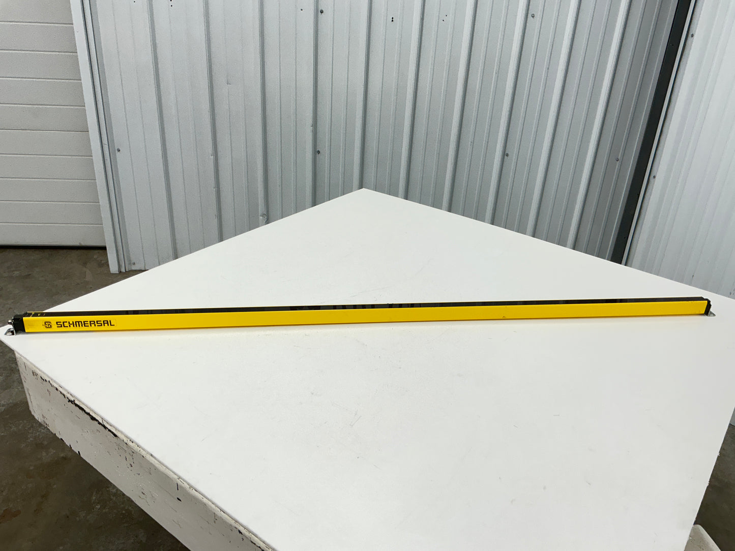 Schmersal SLC440-E-1450-14 Safety Light Curtain Transmitter