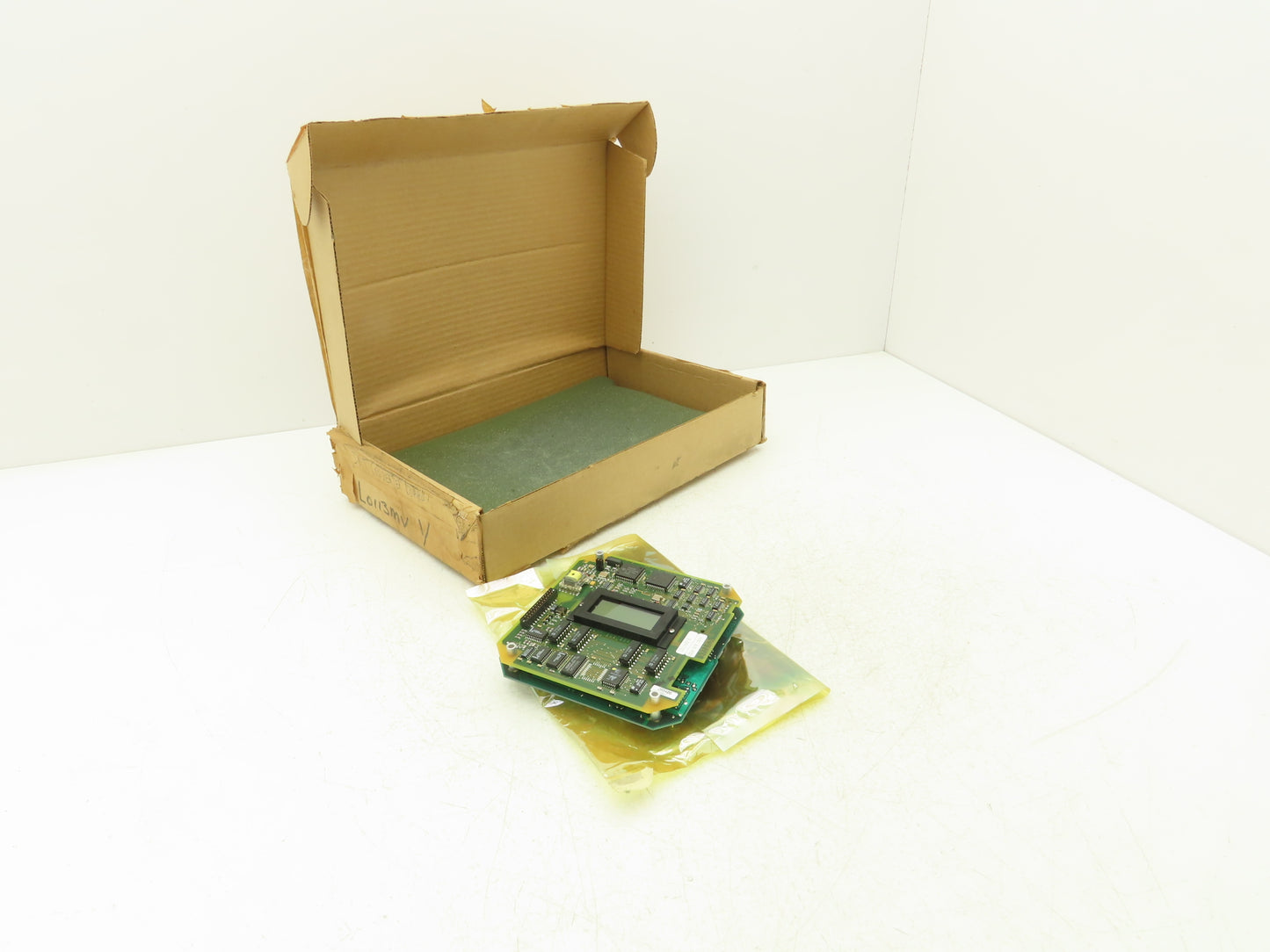 Foxboro L0113MC-D Converter Control Board w/Display L0114AB-B